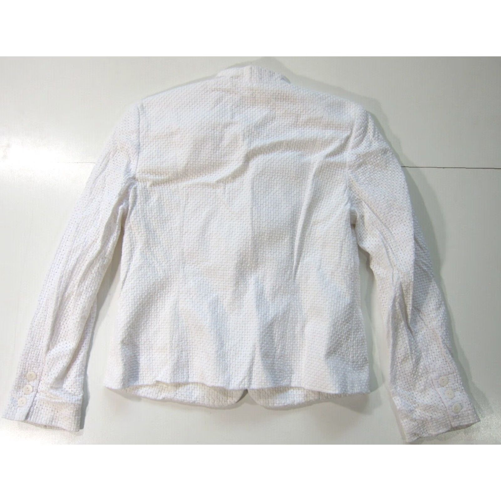 Charter Club Charter Club Blazer Women 8 White 2 Pocket 5 Button 100% Cotton Embroidered Shirt Jacket Size M / US 6-8 / IT 42-44 - 2 Thumbnail