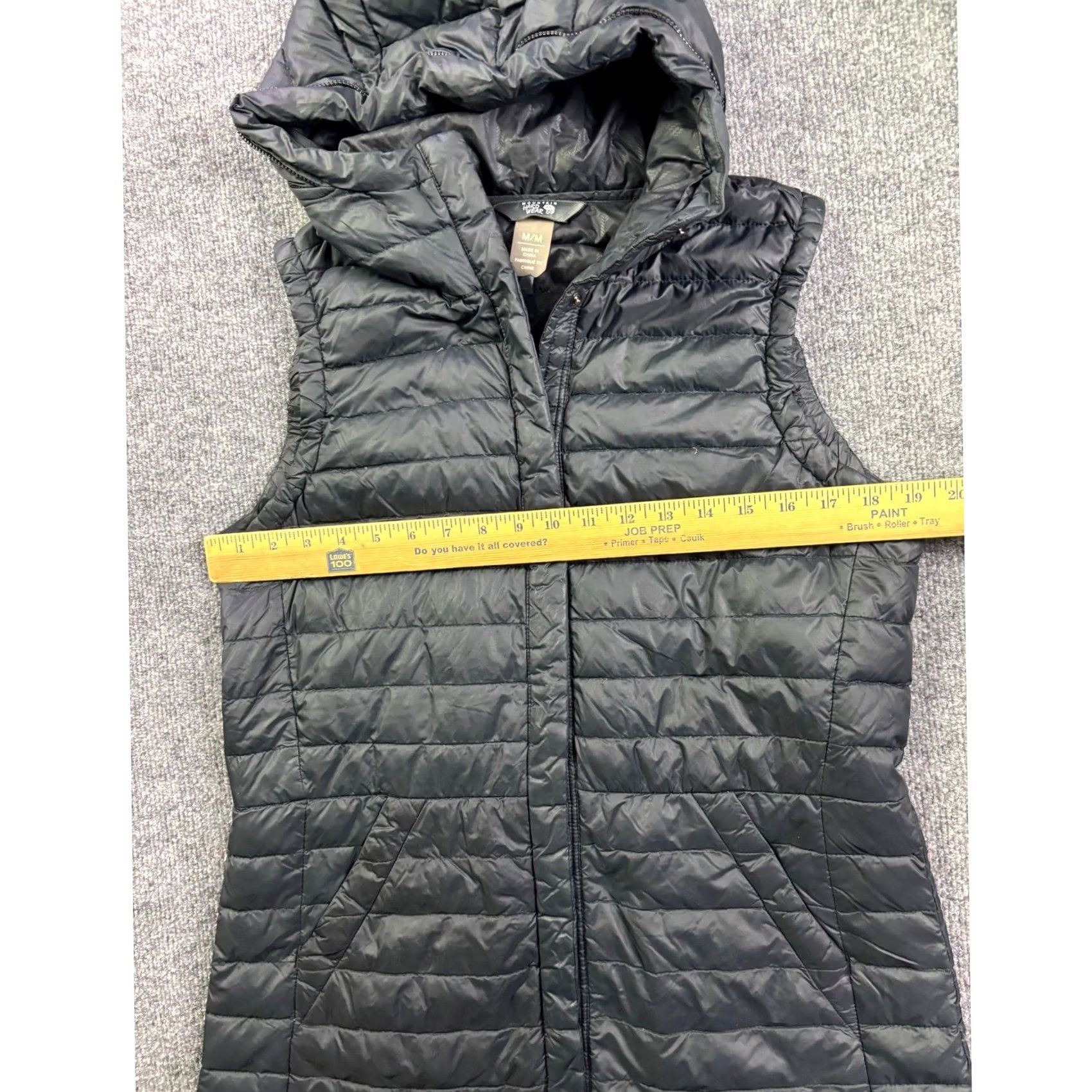 Mountain Hardwear VINTAGE Mountain Hardwear Puffer Vest Womens Medium Black Q Shield 650 Down Hooded Long Size M / US 6-8 / IT 42-44 - 3 Thumbnail
