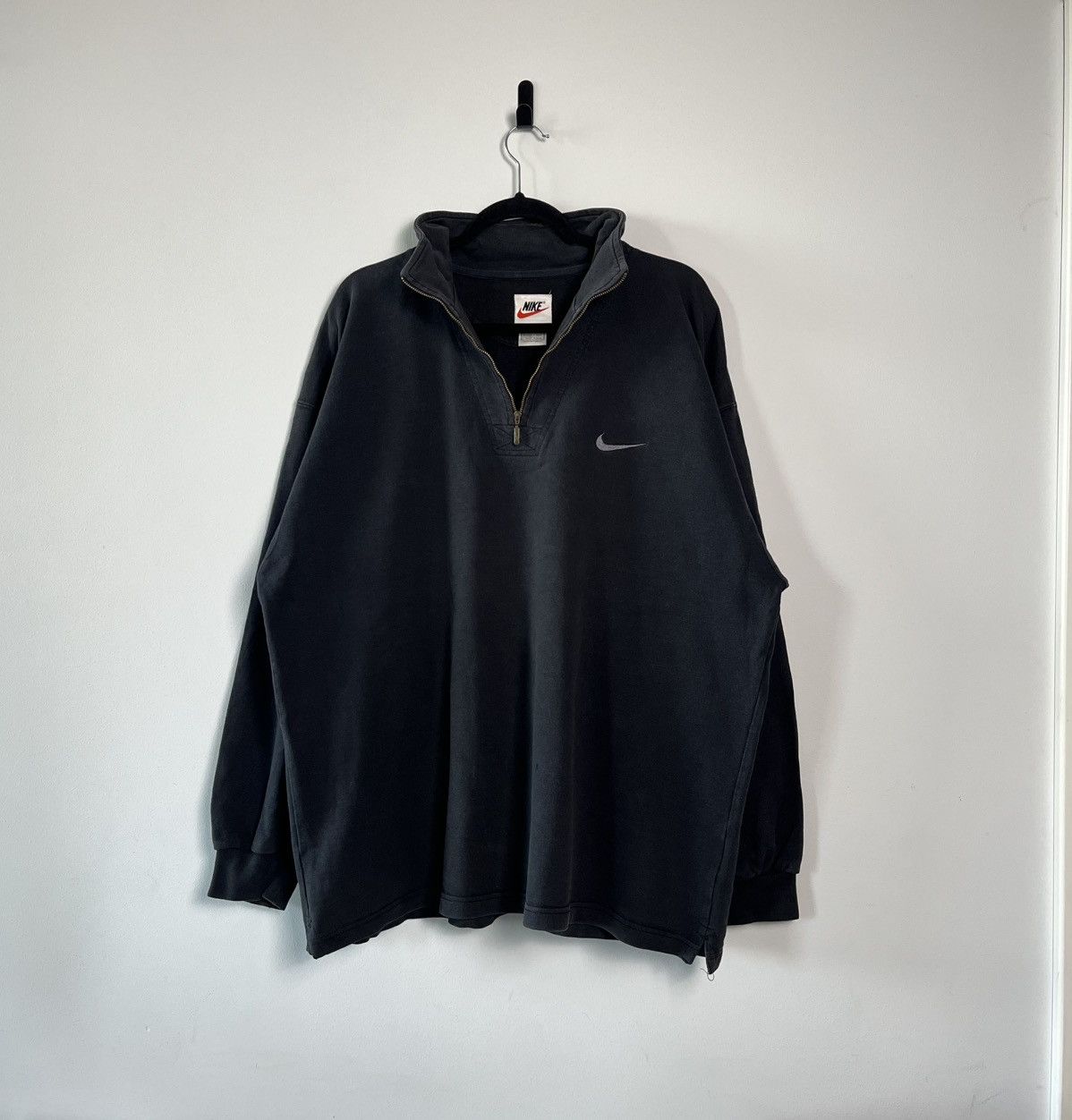 Nike Vintage Nike Quarter Zip Sweatshirt Black Faded XL Swoosh Size US XL / EU 56 / 4 - 1 Thumbnail