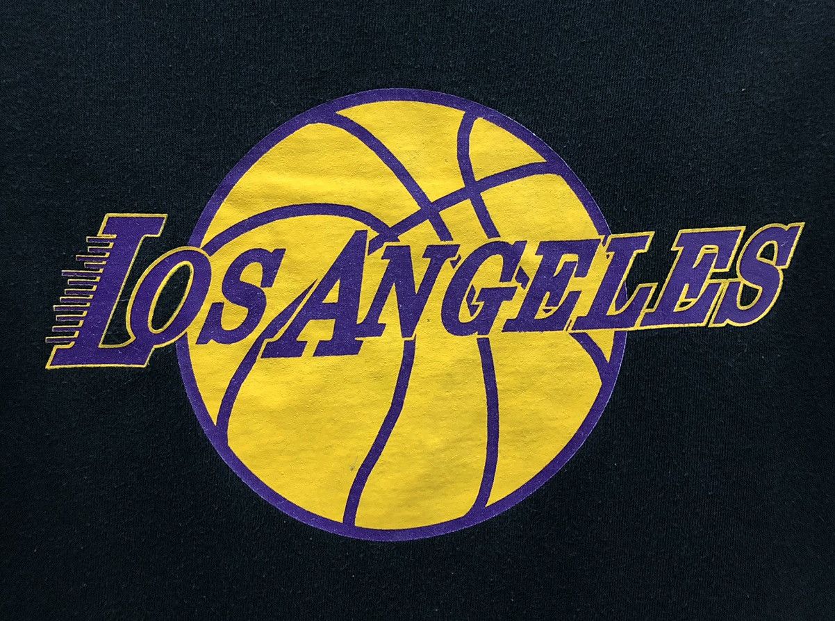 Vintage Vintage Los Angelea Lakers T-Shirt Size US L / EU 52-54 / 3 - 3 Thumbnail