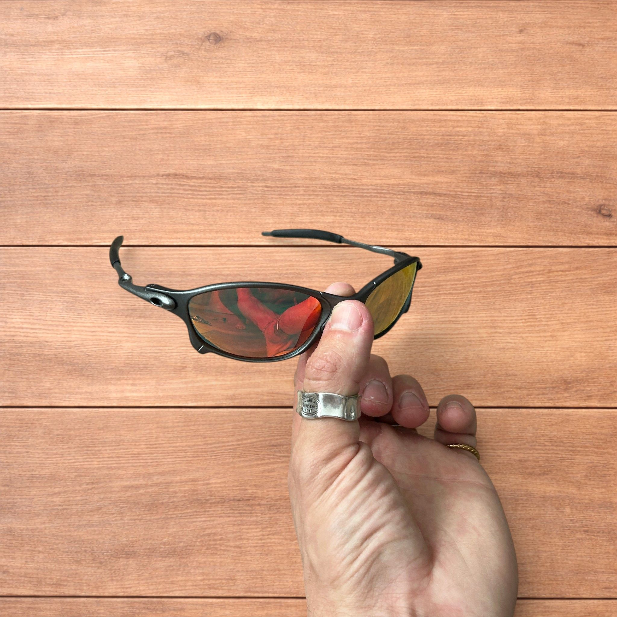 Japanese Brand Insane metal frame sunglasses in black with red lense. Size ONE SIZE - 1 Thumbnail