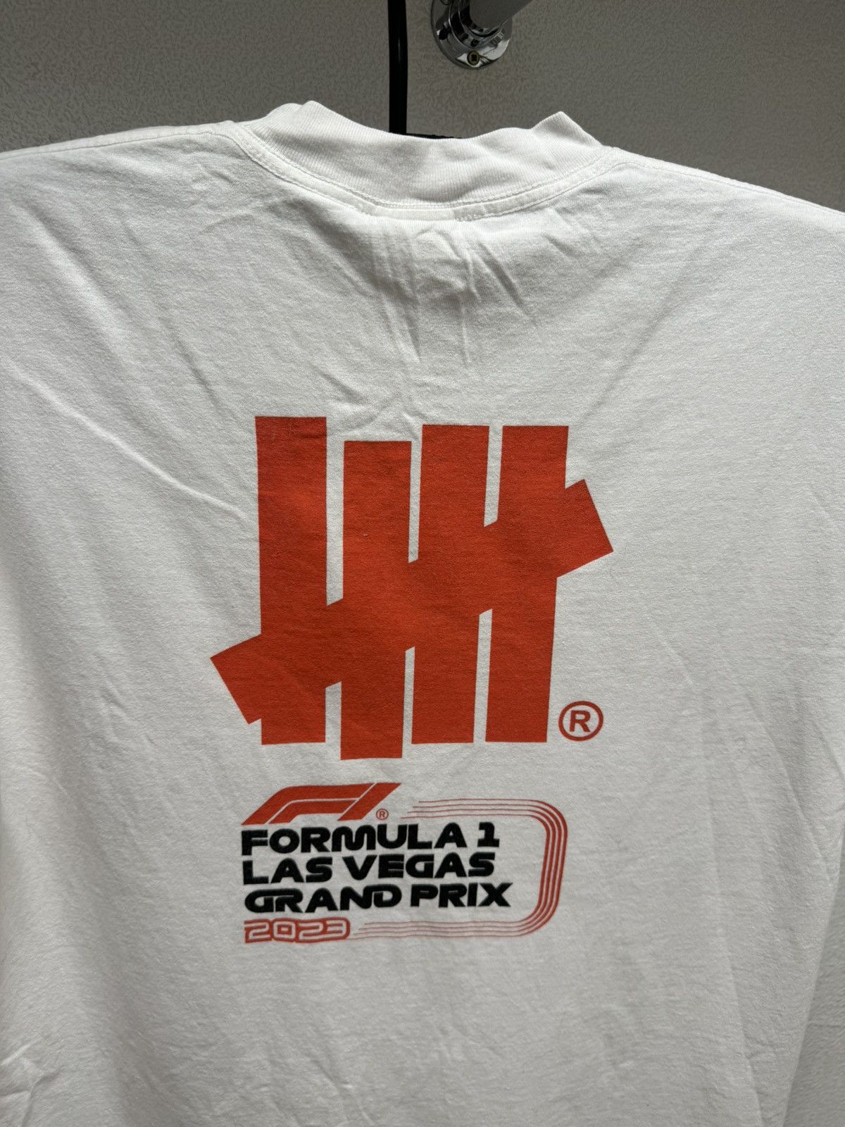 Undefeated Undefeated Formula 1 big logo white t-ahirt L sz UNDFTD las Size US L / EU 52-54 / 3 - 4 Thumbnail