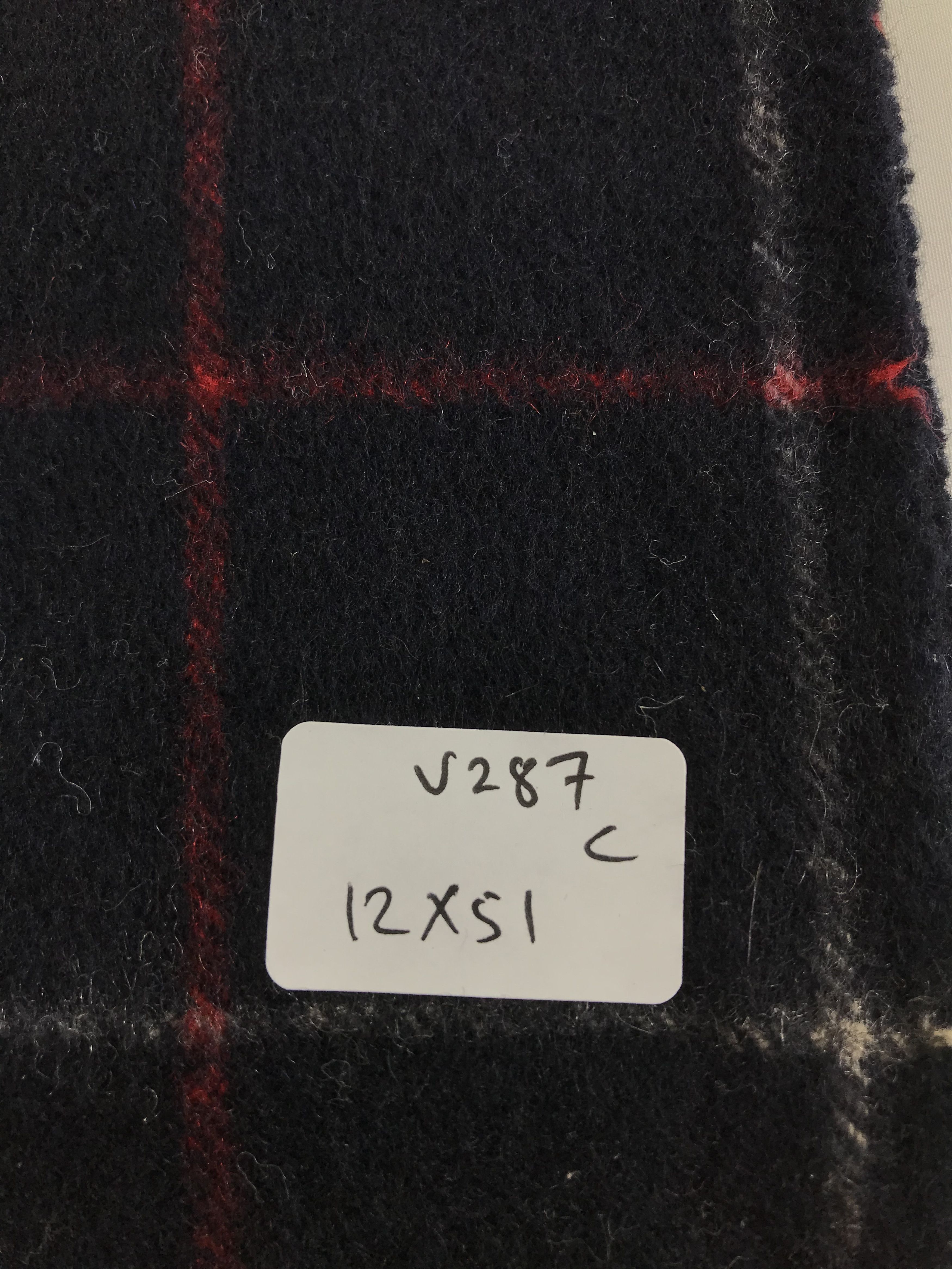 Burberry Burberry Cashmere Scarf Muffler Neckwear Neck Warmer V287 Size ONE SIZE - 5 Thumbnail