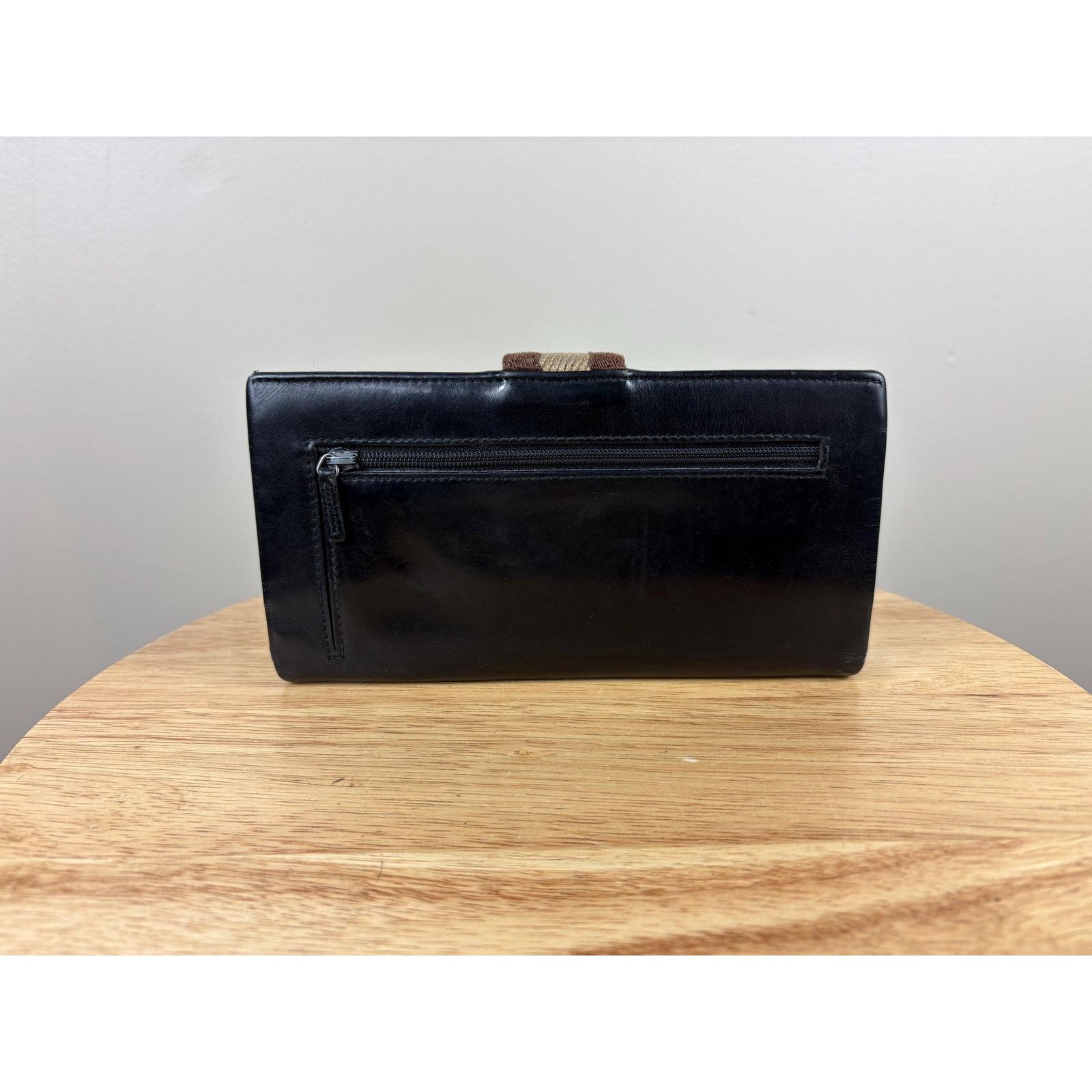 Gucci Authentic Gucci Dark Brown Leather Snap Wallet Size ONE SIZE - 2 Thumbnail