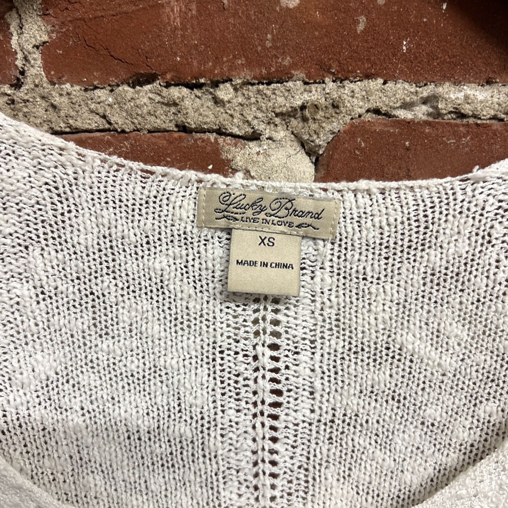 Lucky Brand Lucky Brand Women's Top XS Ivory Long Sleeve Knit V-Neck Blouse Shirt, Casual, Regular Fit Size XS / US 0-2 / IT 36-38 - 2 Thumbnail