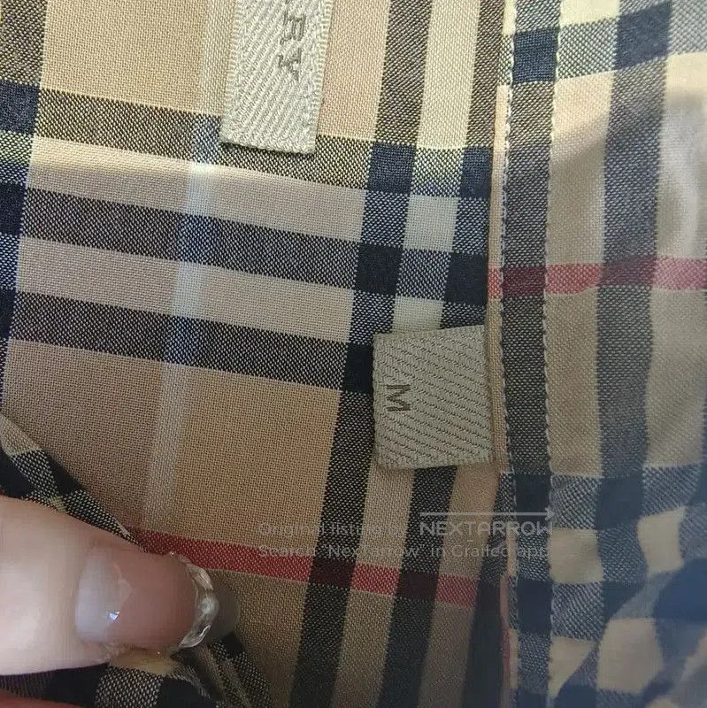 Burberry Burberry Color-Block Polyester Women's T-shirt. Size M / US 6-8 / IT 42-44 - 4 Thumbnail