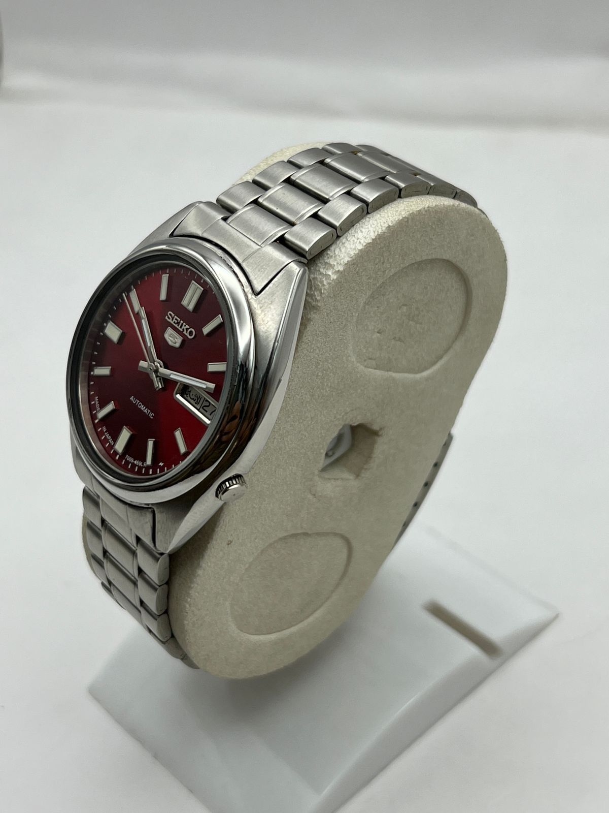 Seiko SEIKO 5 SNXS79 RED DIAL AUTOMATIC 21 JEWELS MEN’S WRISTWATCH Size 36 - 3 Thumbnail
