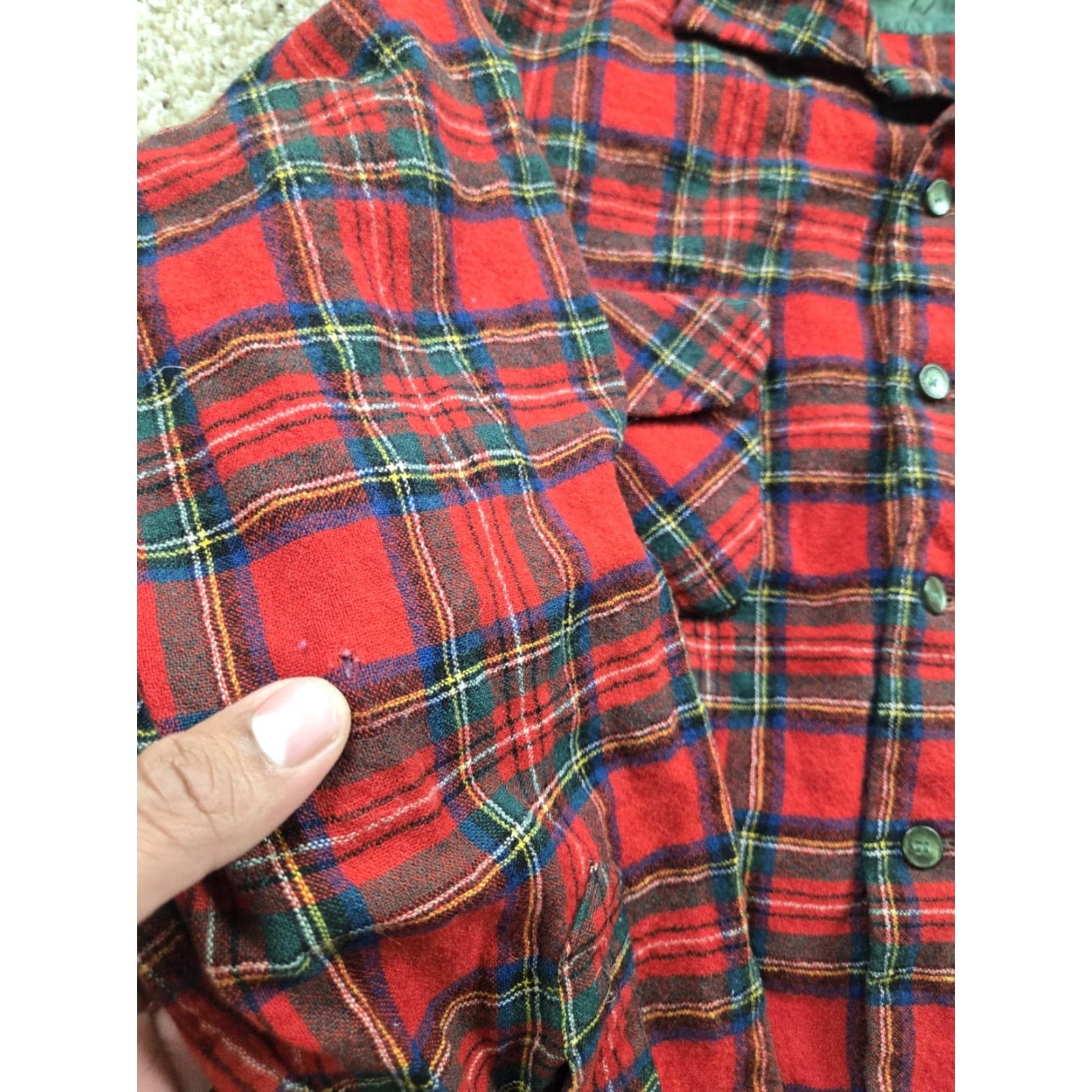Pendleton VINTAGE Pendleton Flannel Shirt XL Red Plaid Loop Collar Long Sleeve Wool 60s Men Shirt Size US XL / EU 56 / 4 - 4 Thumbnail