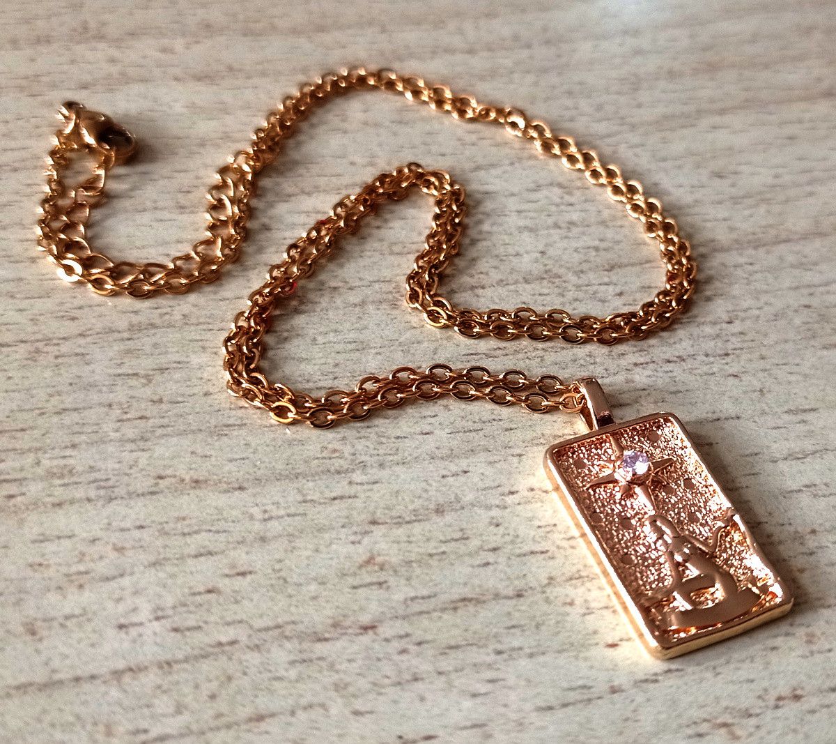 Designer × Vintage Punk Goth Square Tarot Engraved Crystal Gold Shiny Necklace Size ONE SIZE - 2 Thumbnail