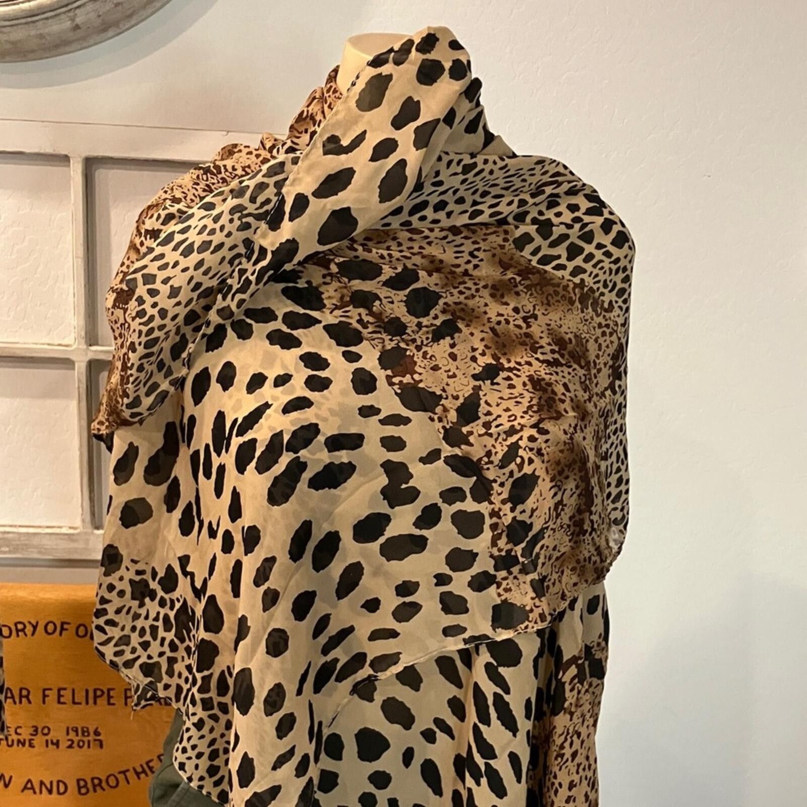 Other Elegant Leopard Print Women's Blouse Size XS / US 0-2 / IT 36-38 - 3 Thumbnail