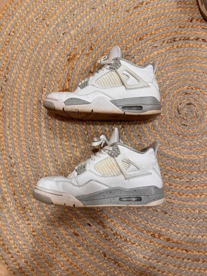Jordan Brand Air Jordan 4 White Oreo Size US 9 / EU 42 - 2 Thumbnail