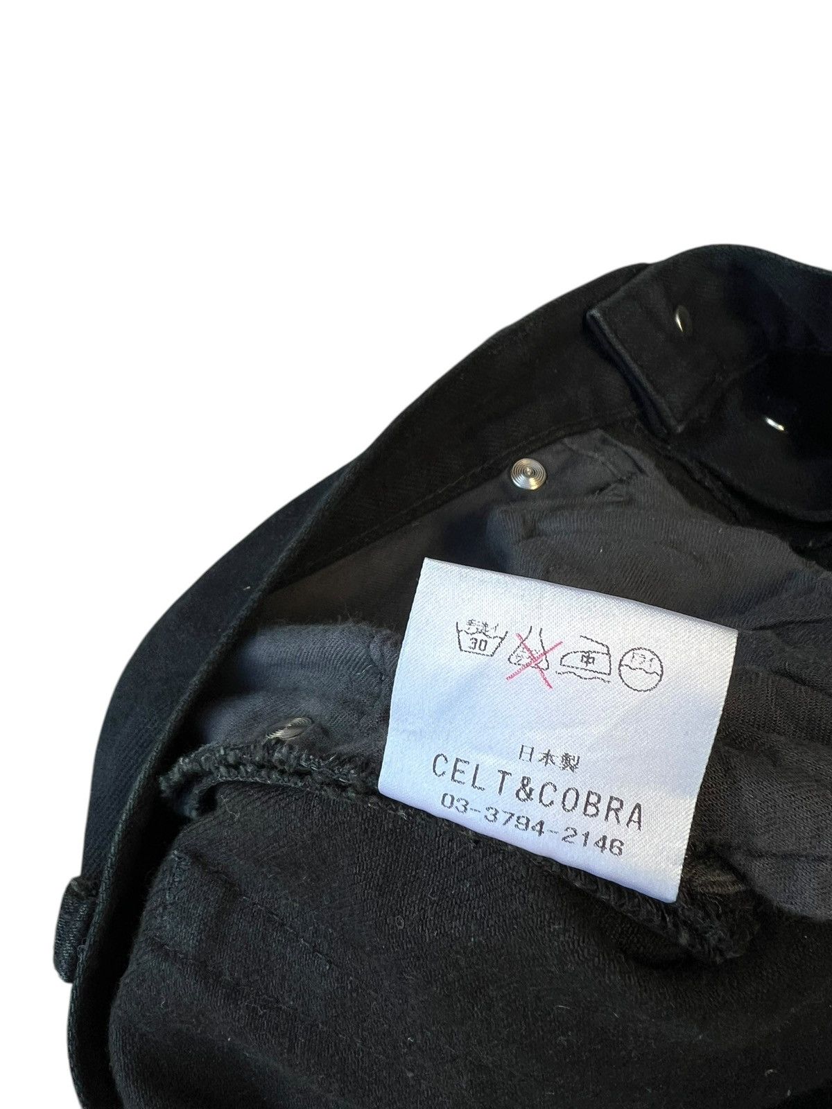 Vintage Vintage Celt & Cobra Japan Fade Black Denim Flare Jeans Size US 30 / EU 46 - 25 Thumbnail