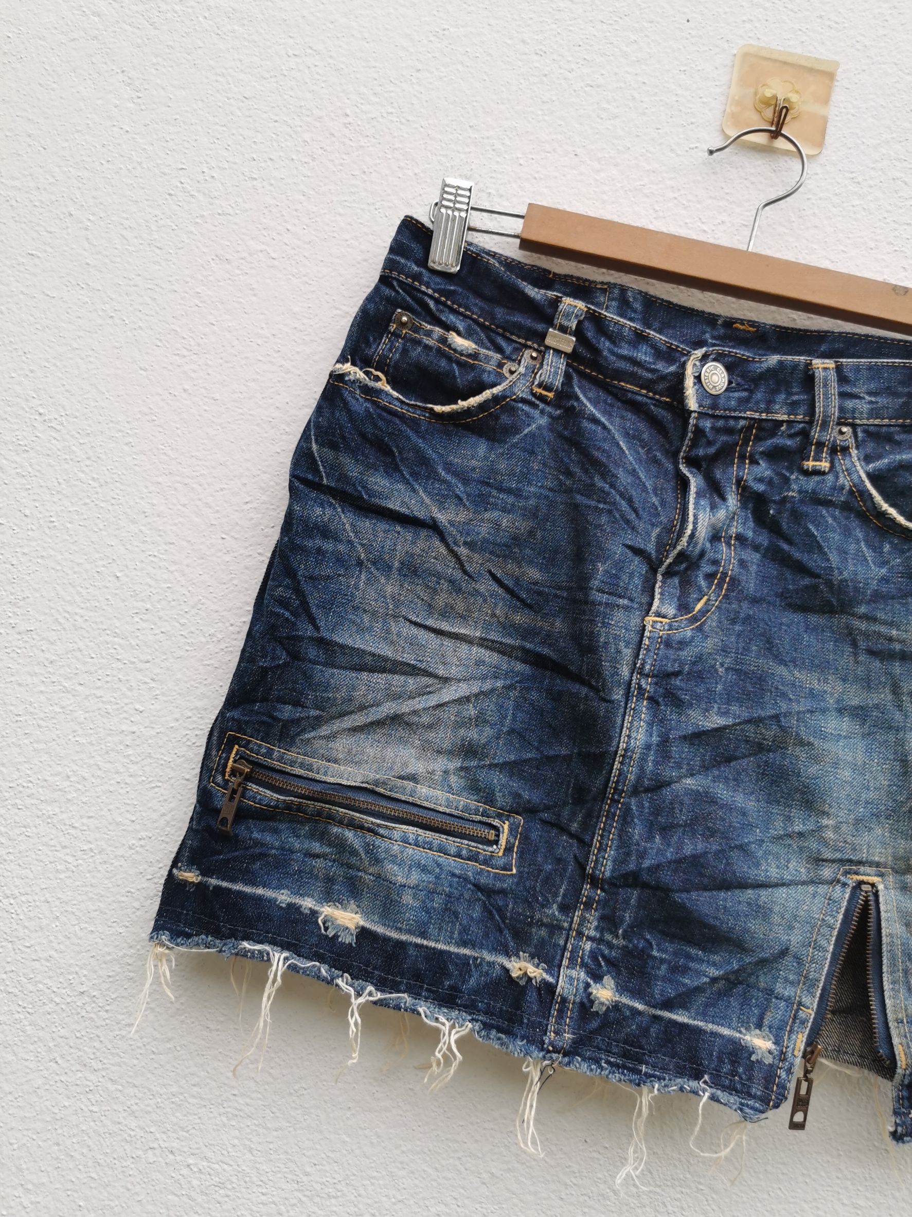 Hysteric Glamour 🔴Hysteric Glamour skirts🔴 Size 29" - 5 Thumbnail