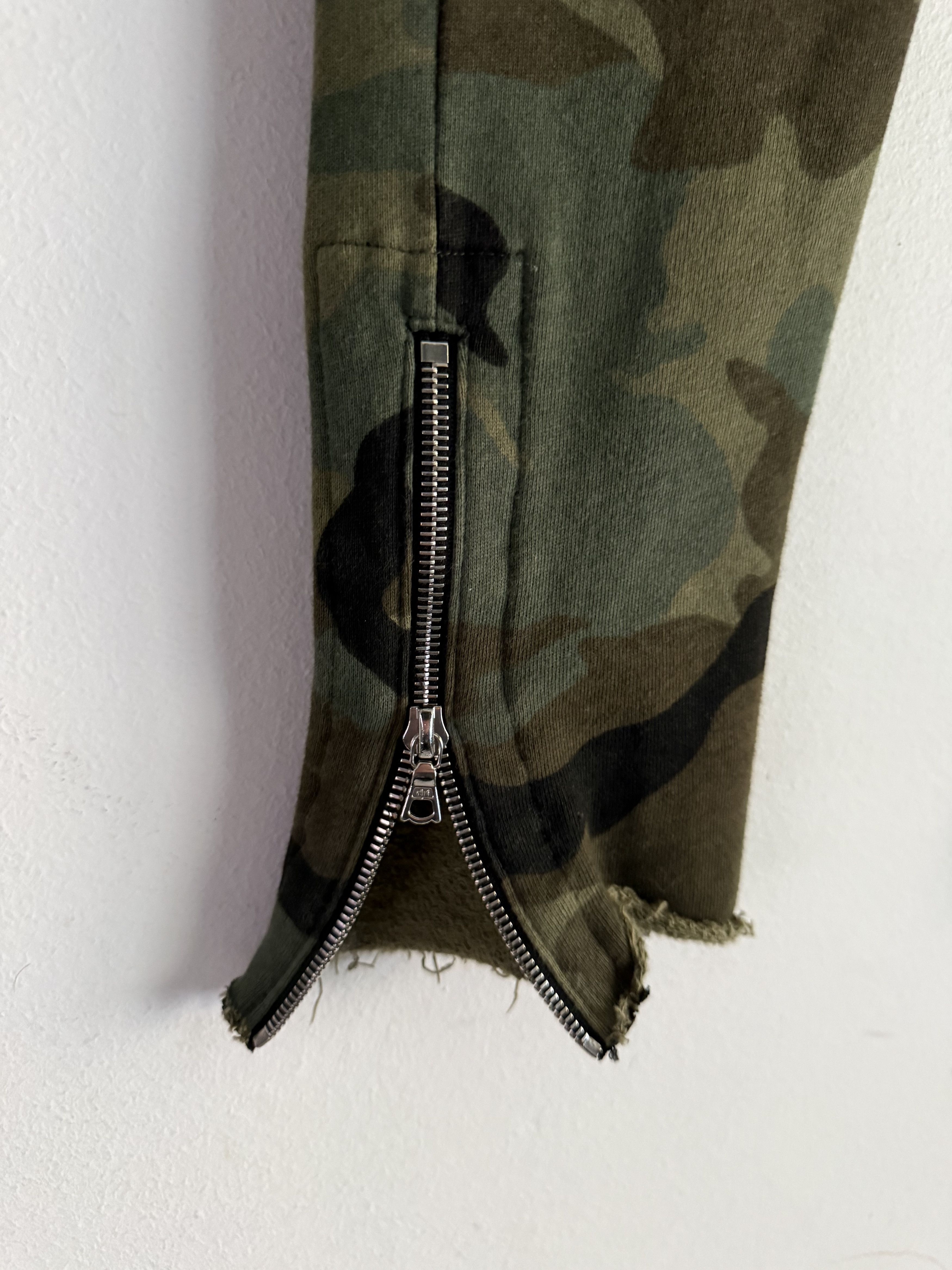 Amiri Amiri MX1 Leather Patch Sweatpants Camo Size US 30 / EU 46 - 13 Thumbnail