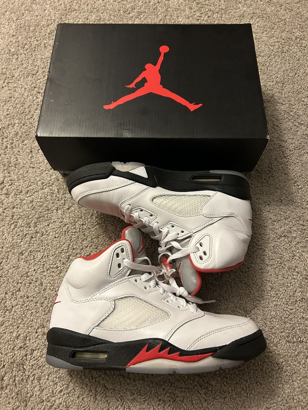 Jordan Brand × Nike × Streetwear Air Jordan Retro 5 'Fire