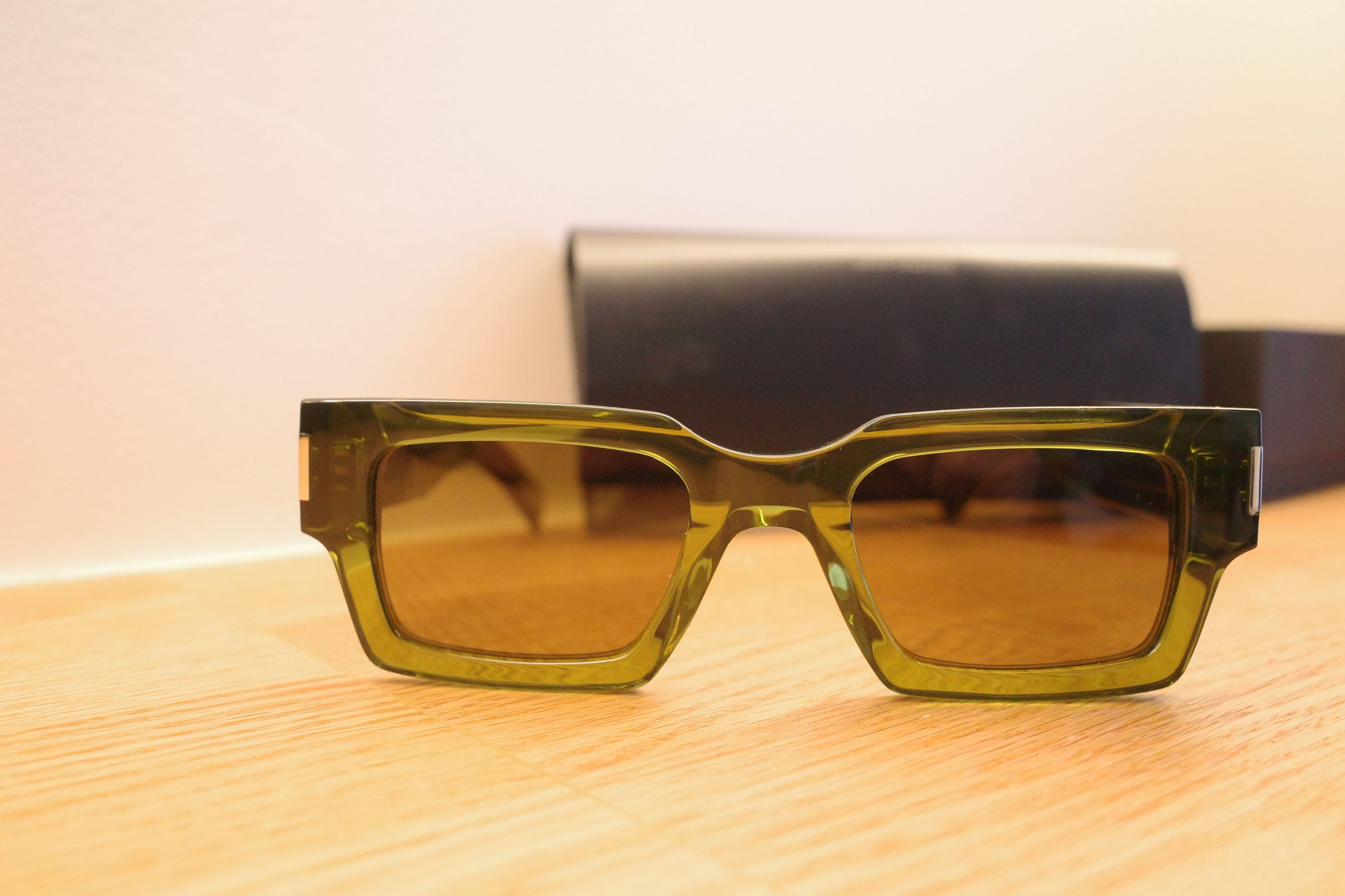 Saint Laurent SL 572 Sunglasses