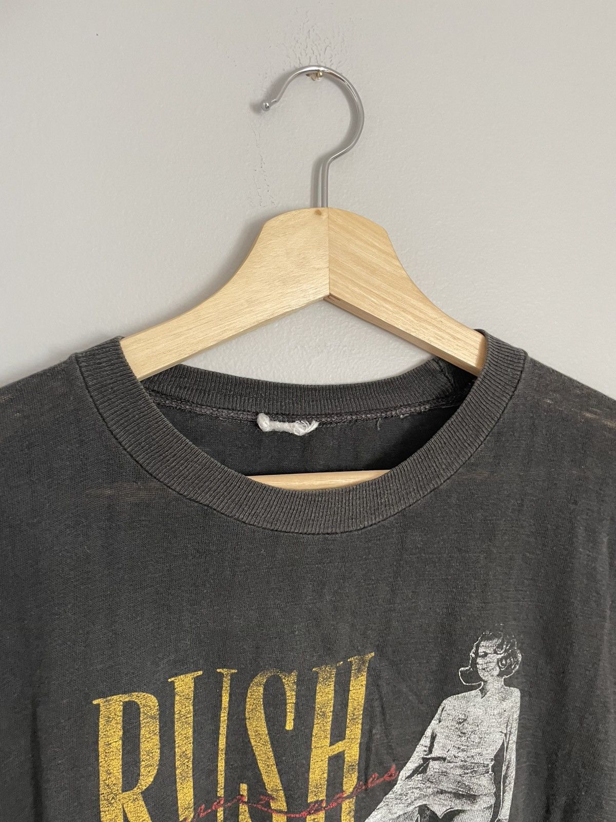 Vintage Vintage Rush 1980 Canadian Tour Band T-Shirt Size US S / EU 44-46 / 1 - 6 Thumbnail