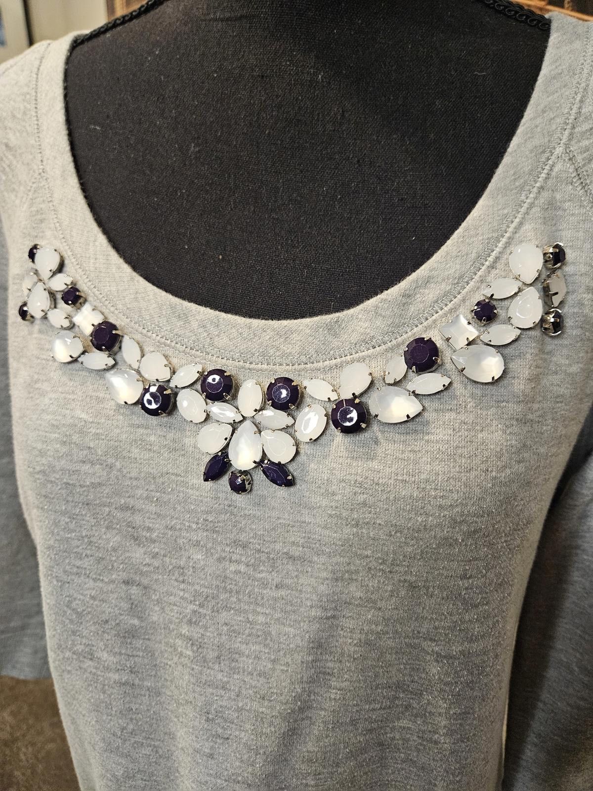 Ann Taylor Ann Taylor Sweatshirt Dress with Embellished Neckline #233 Size M / US 6-8 / IT 42-44 - 4 Thumbnail