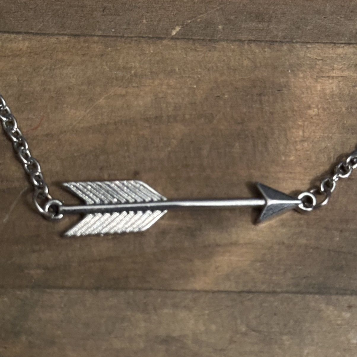 Other Silver tone cupids arrow necklace Size ONE SIZE - 3 Thumbnail