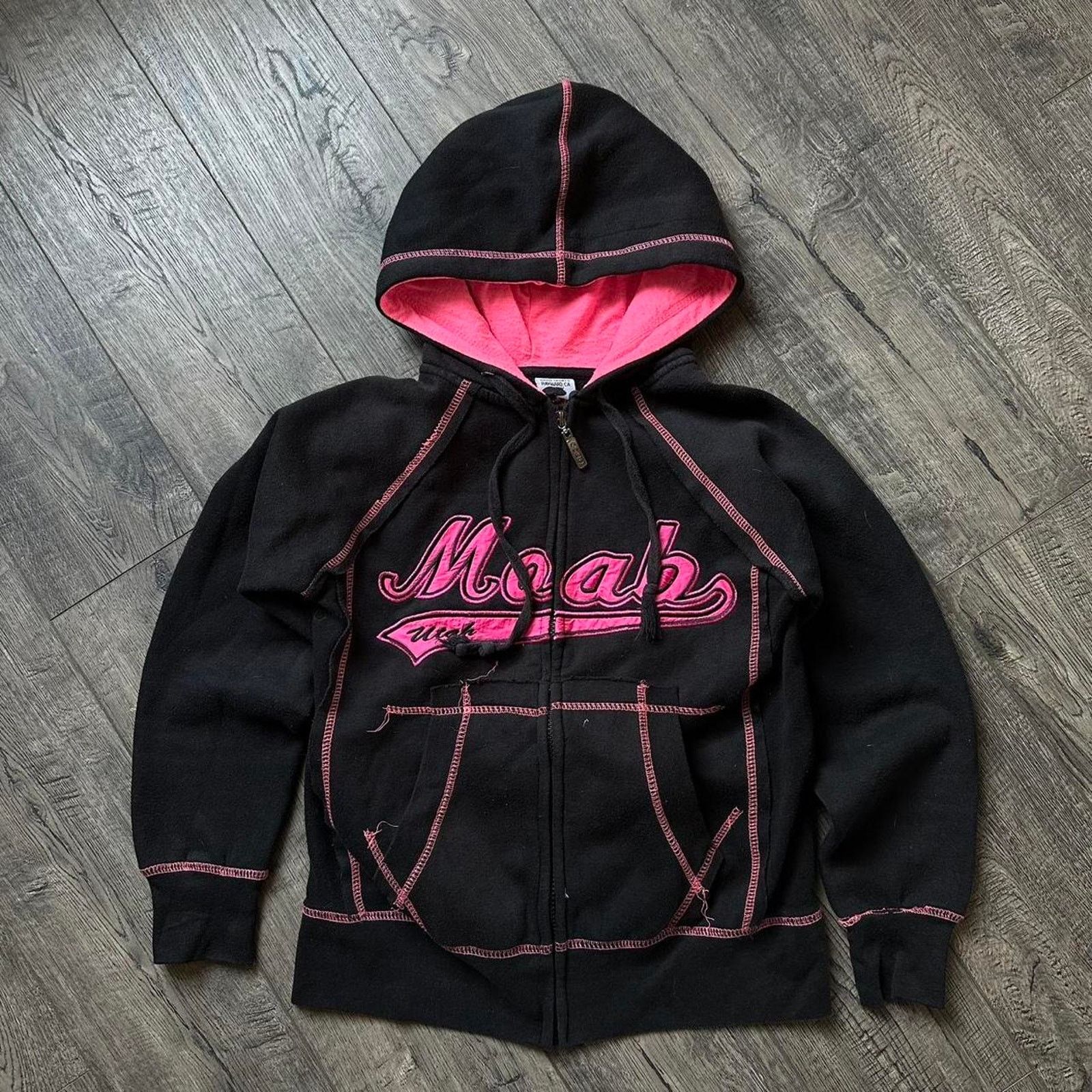 Vintage Vintage Y2K Pink Moab Utah Skater Hoodie Zip Up Sweatshirt Size M / US 6-8 / IT 42-44 - 2 Thumbnail