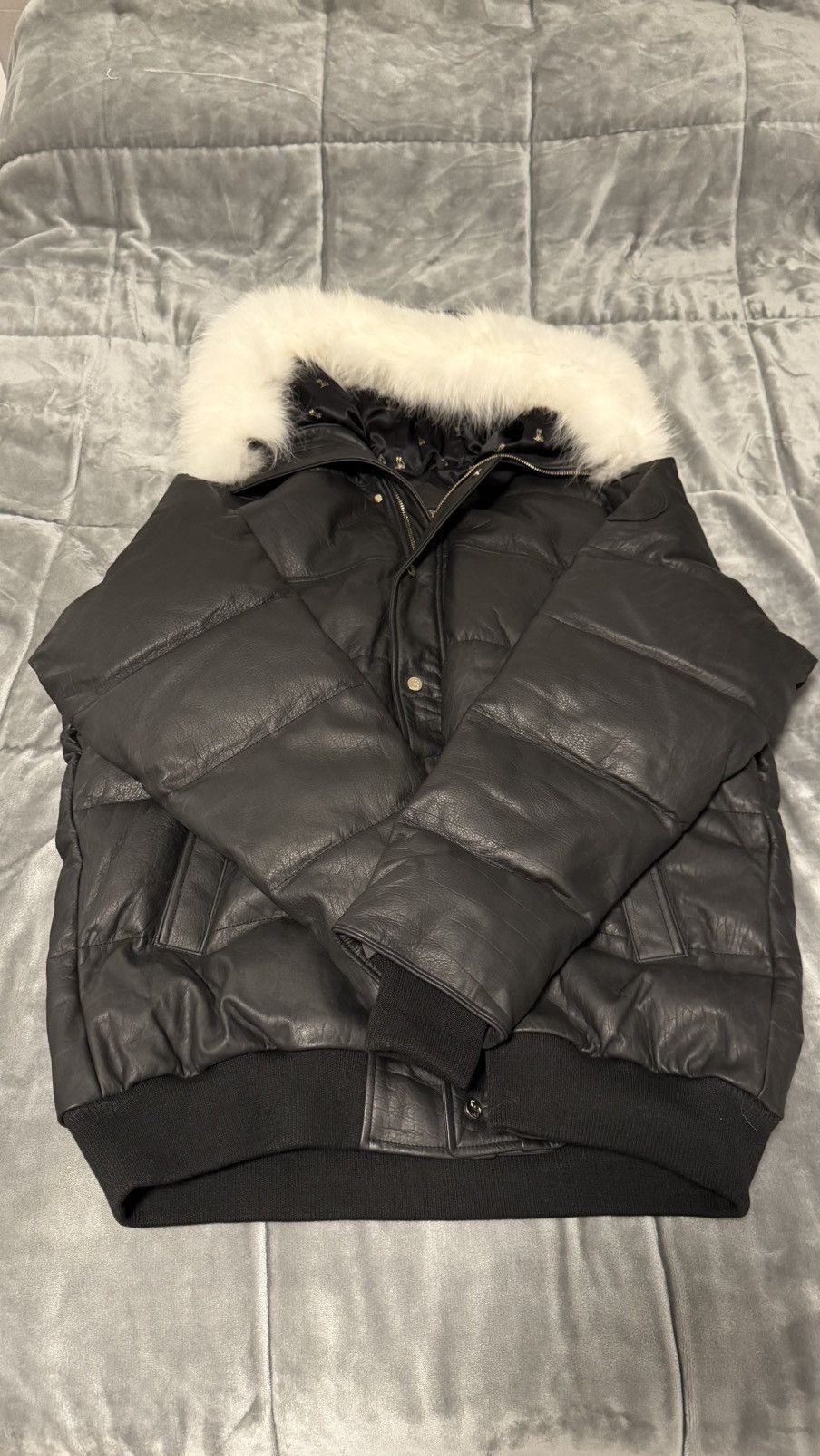 Canada Goose × October's Very Own 💎F&F💎 24k Gold OVO Buffalo Leather Chilliwack Size US XXL / EU 58 / 5 - 1 Thumbnail