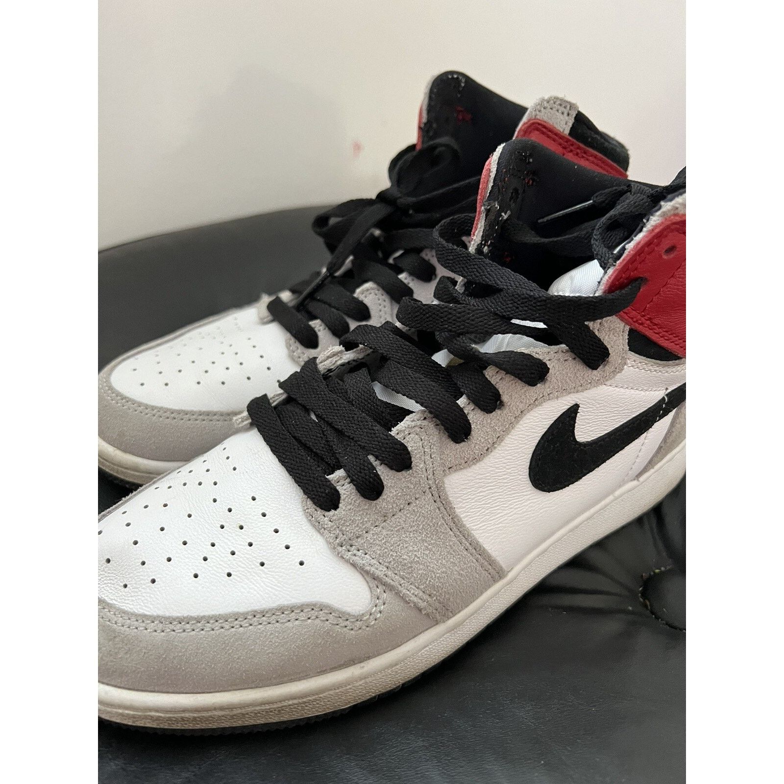 Nike Size 7Y (GS) - Jordan 1 Retro OG High Smoke Grey Size US 7 / EU 40 - 2 Thumbnail