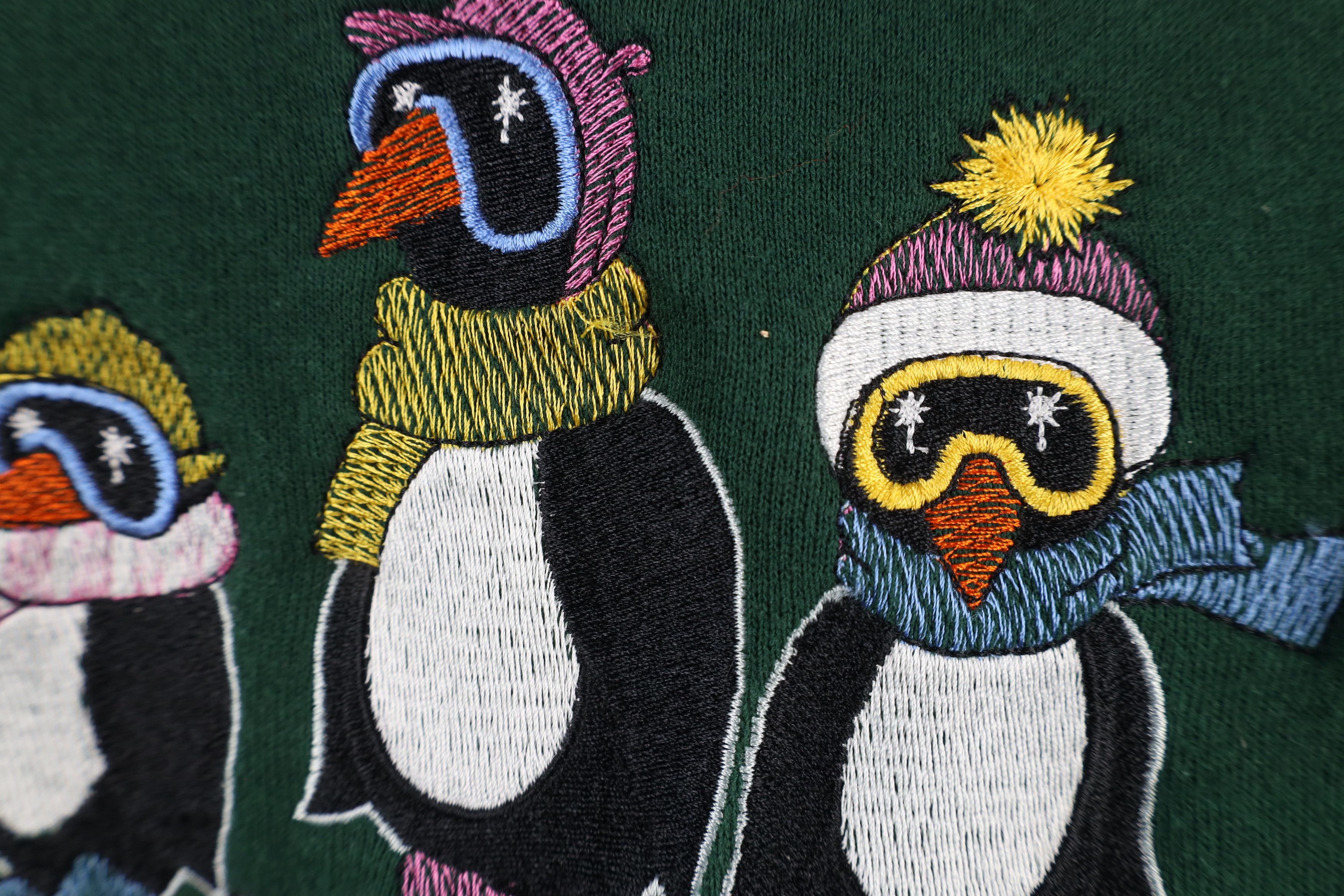 Vintage Vintage 90s Fraternity Penguins Crewneck Sweatshirt USA Size US XL / EU 56 / 4 - 5 Thumbnail