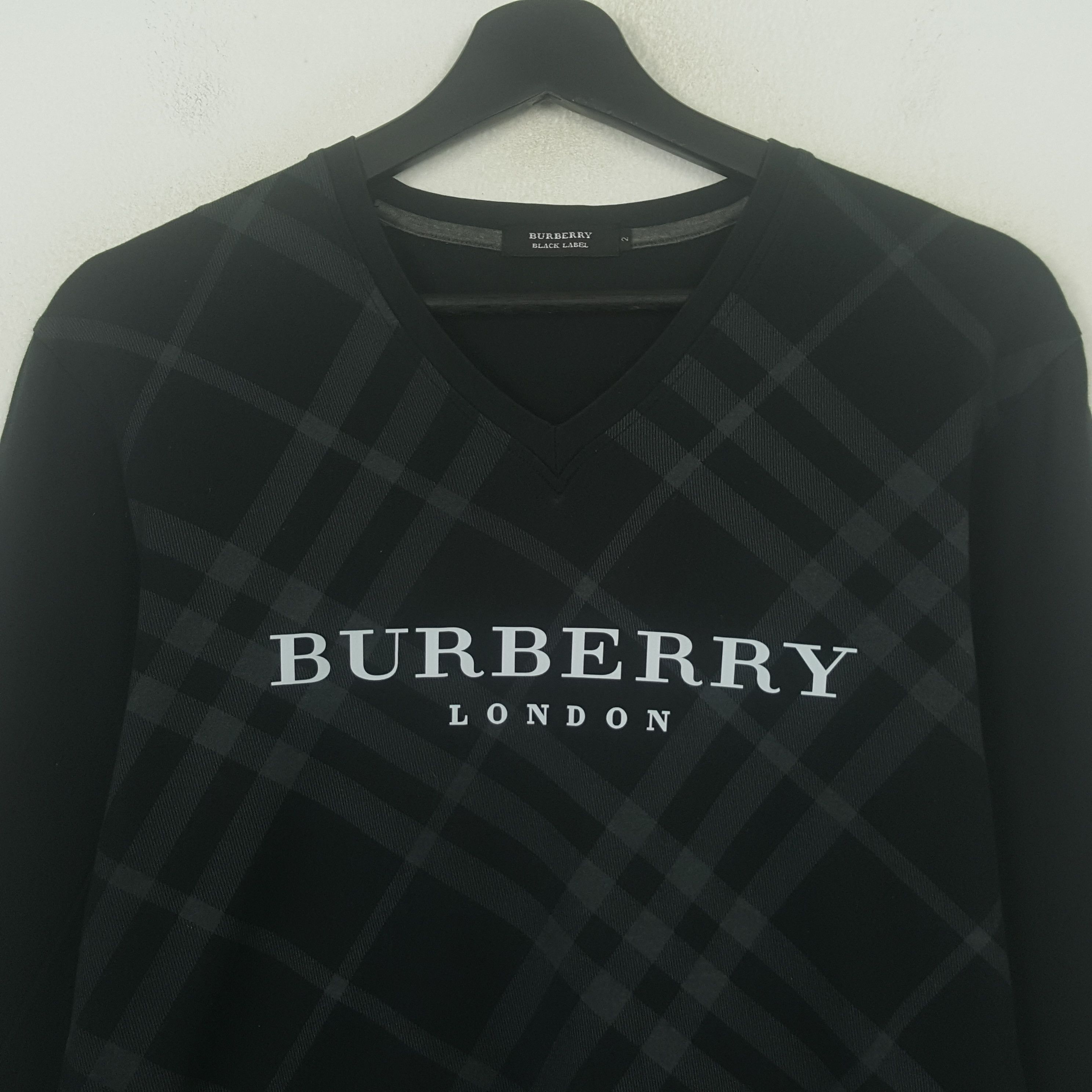 Burberry Burberry London Fashion Brand Custom Art Tshirt C294N62 Size US S / EU 44-46 / 1 - 2 Thumbnail