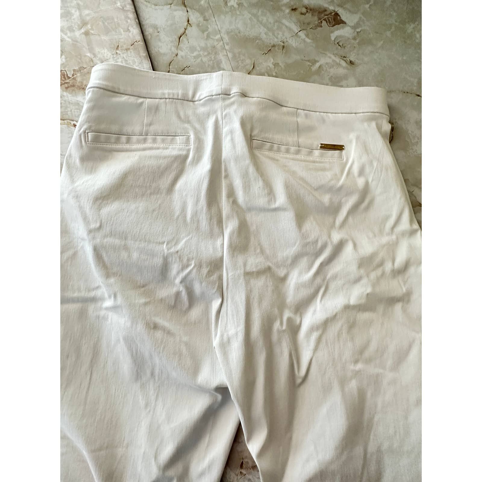 Michael Kors Michael Kors Seamed Pull On Capri pants white Women Size 10 Size 32" / US 10 / IT 46 - 4 Thumbnail
