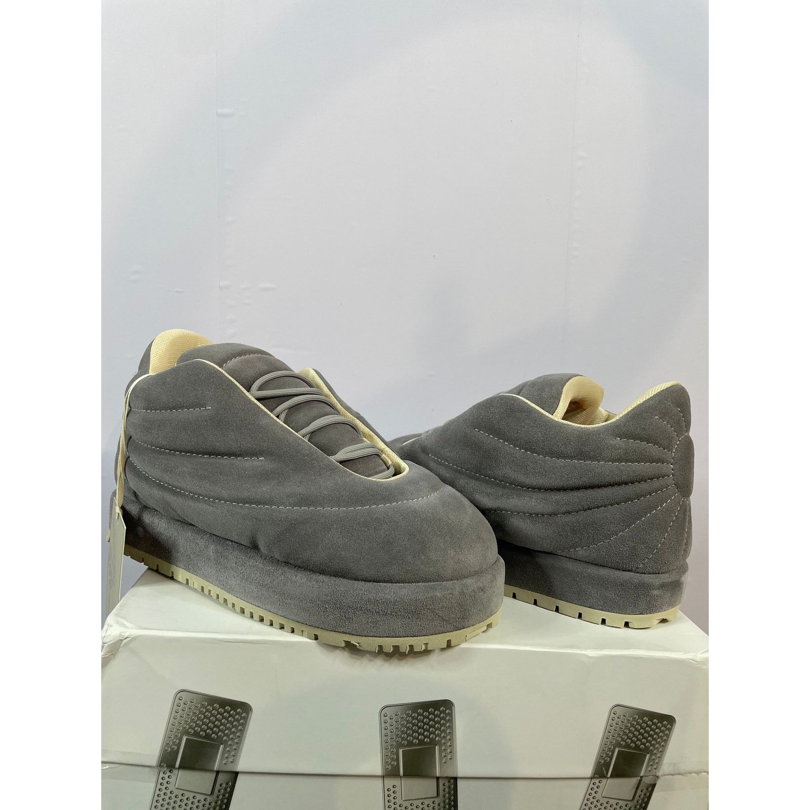 PDF channelスニーカー PLUTO S000 43 PLUTO S000 White Leather & MERCURY S000 Green Suede / Orange