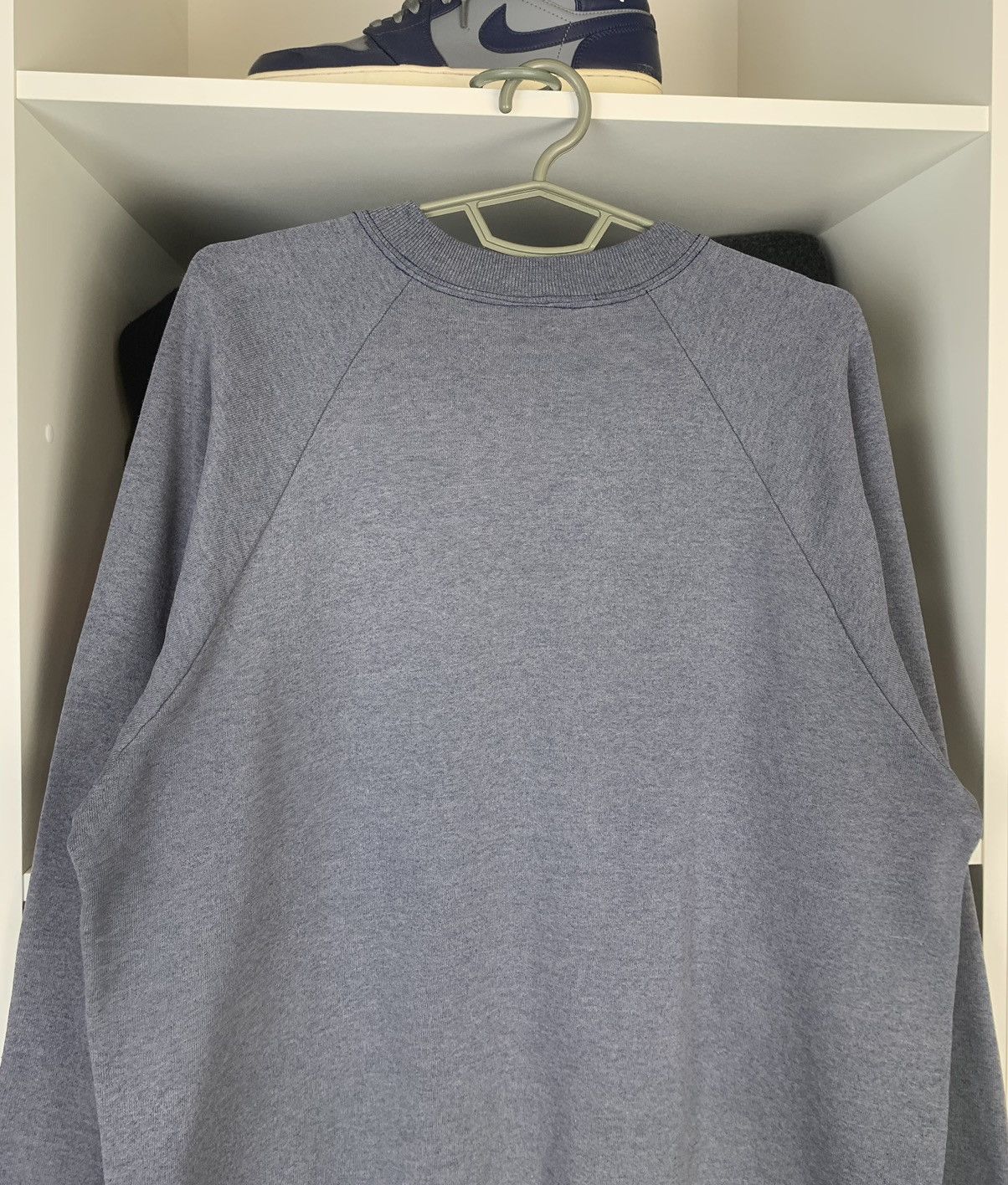 Fruit Of The Loom Vintage Fruit Of The Loom Faded Blank Sweatshirt Size US L / EU 52-54 / 3 - 17 Thumbnail