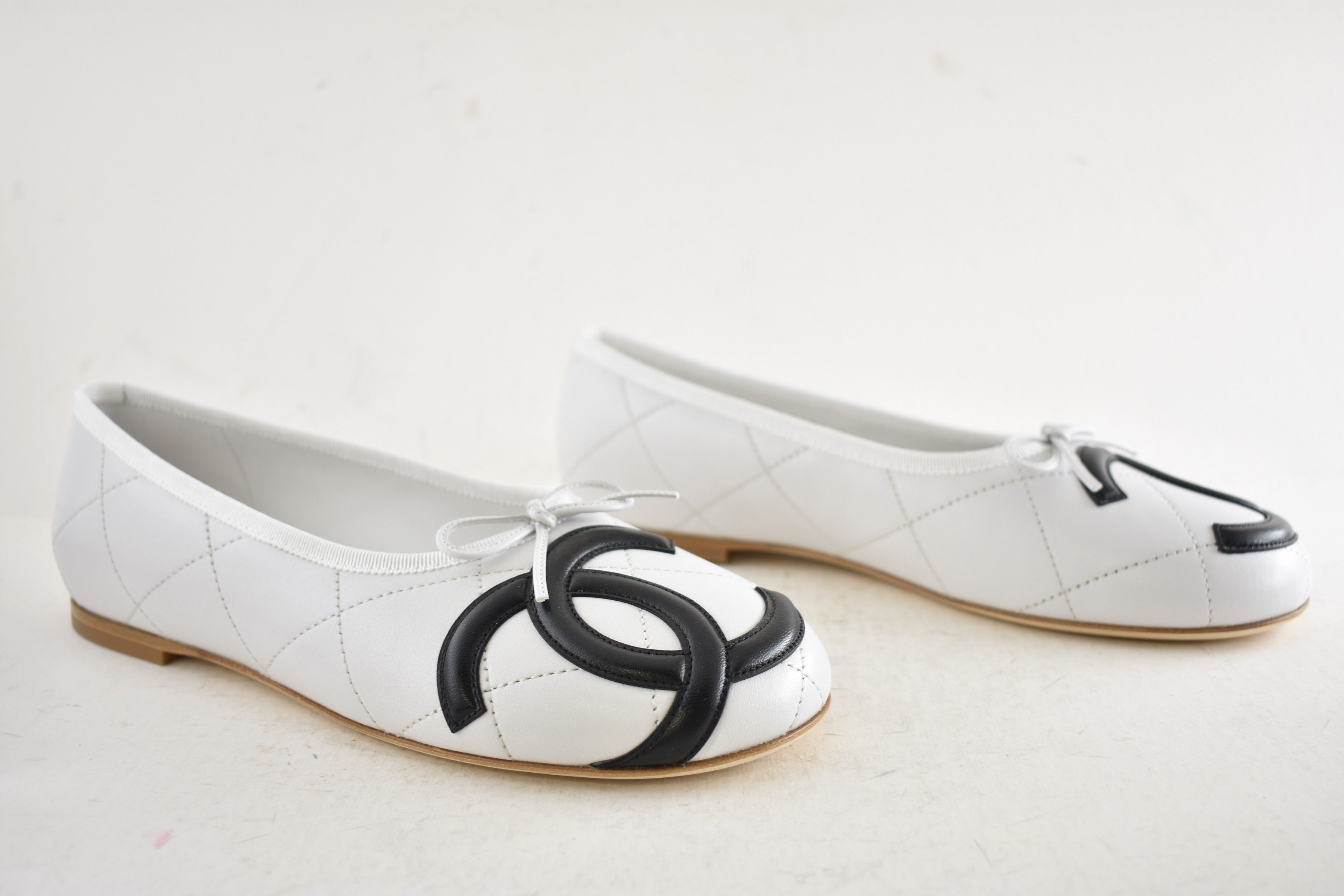 Chanel 26M Coco Beach Cambon Black Logo Ballet Ballerina Flat 39 Size US 9 / IT 39 - 7 Thumbnail