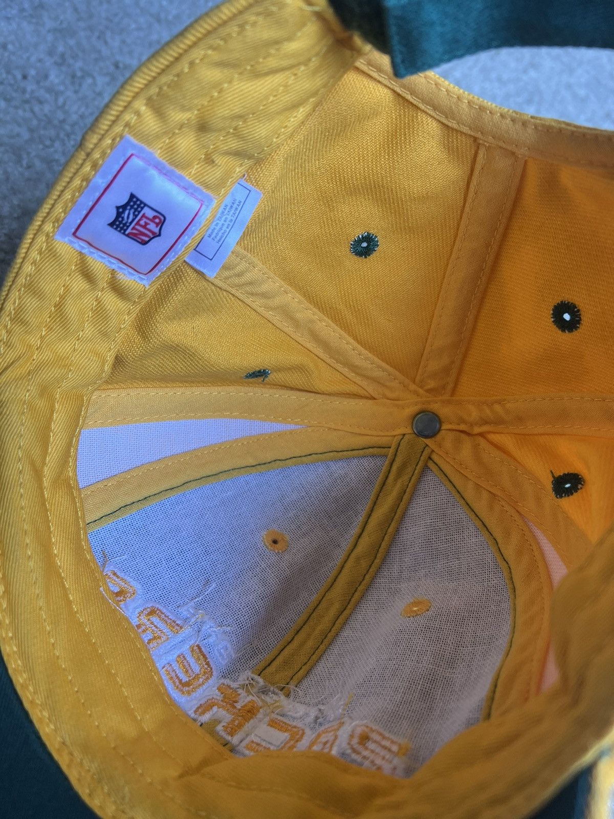 NFL Green Bay Packer Hat Velcro Size ONE SIZE - 3 Thumbnail