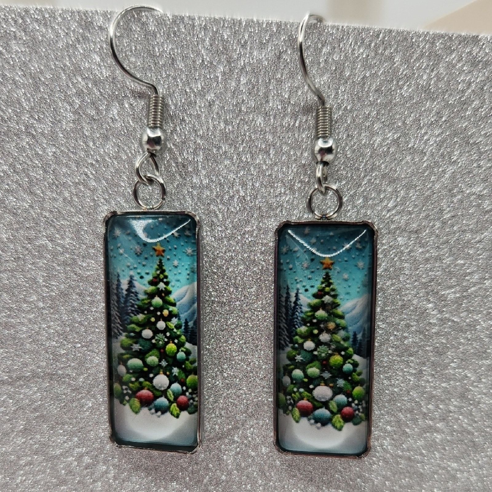 Other Holiday Christmas Tree Earrings Glass Festive Dangle New Size ONE SIZE - 6 Thumbnail