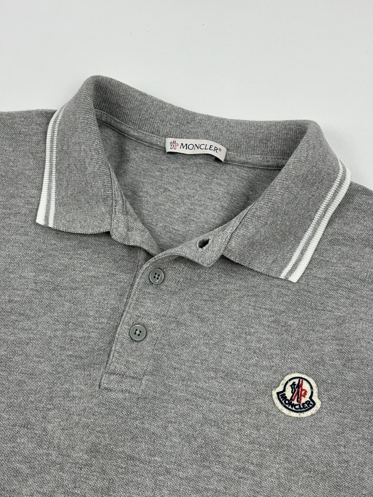 Moncler Women's Gamme Bleu MAGLIA Manica Corta Polo Grey Cotton Patch Logo Buttons T-Shirt Size ONE SIZE - 21 Thumbnail