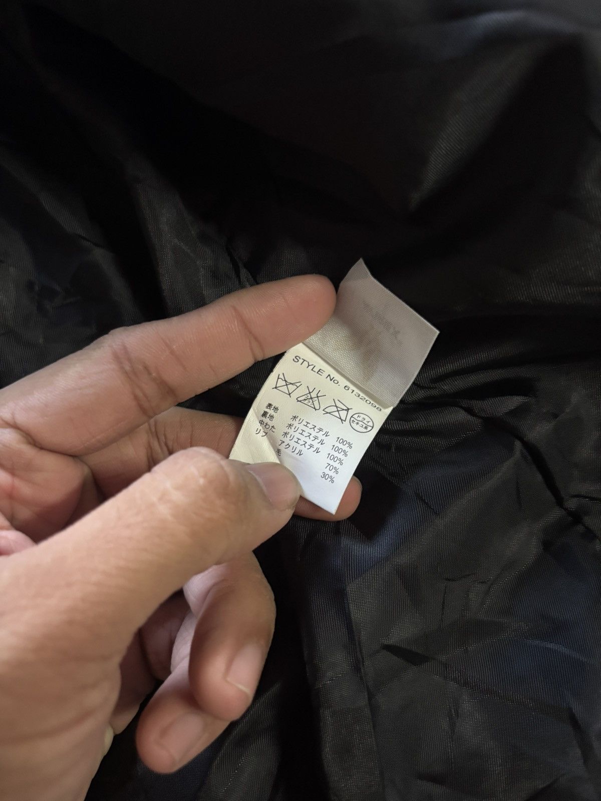 Avirex AVIREX puffer jacket big logo backhit sick design Size US L / EU 52-54 / 3 - 4 Thumbnail