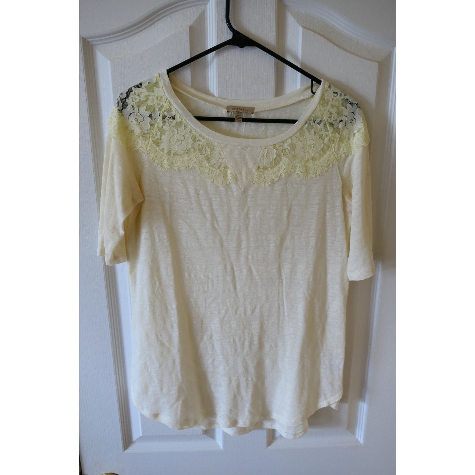 Anthropologie Bordeaux Anthropologie Linen Cream Lace Shoulder Top XS Size XS / US 0-2 / IT 36-38 - 1 Thumbnail