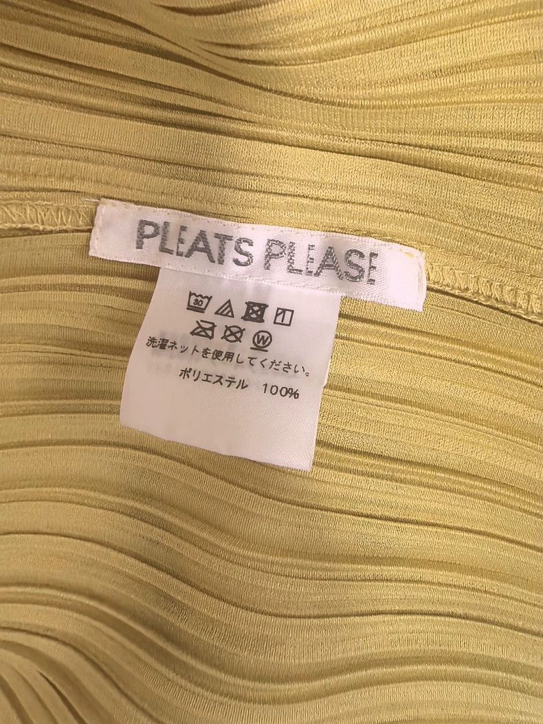Issey Miyake Issey Miyake size:3 Yellow pleated cardigan coat Size XS / US 0-2 / IT 36-38 - 2 Thumbnail
