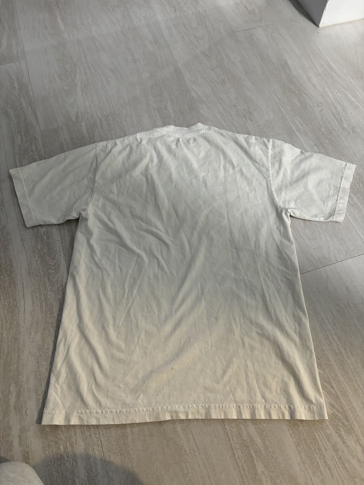 Vintage Circle Author “ART IS EVERYWHERE” T-Shirt Size US M / EU 48-50 / 2 - 2 Thumbnail