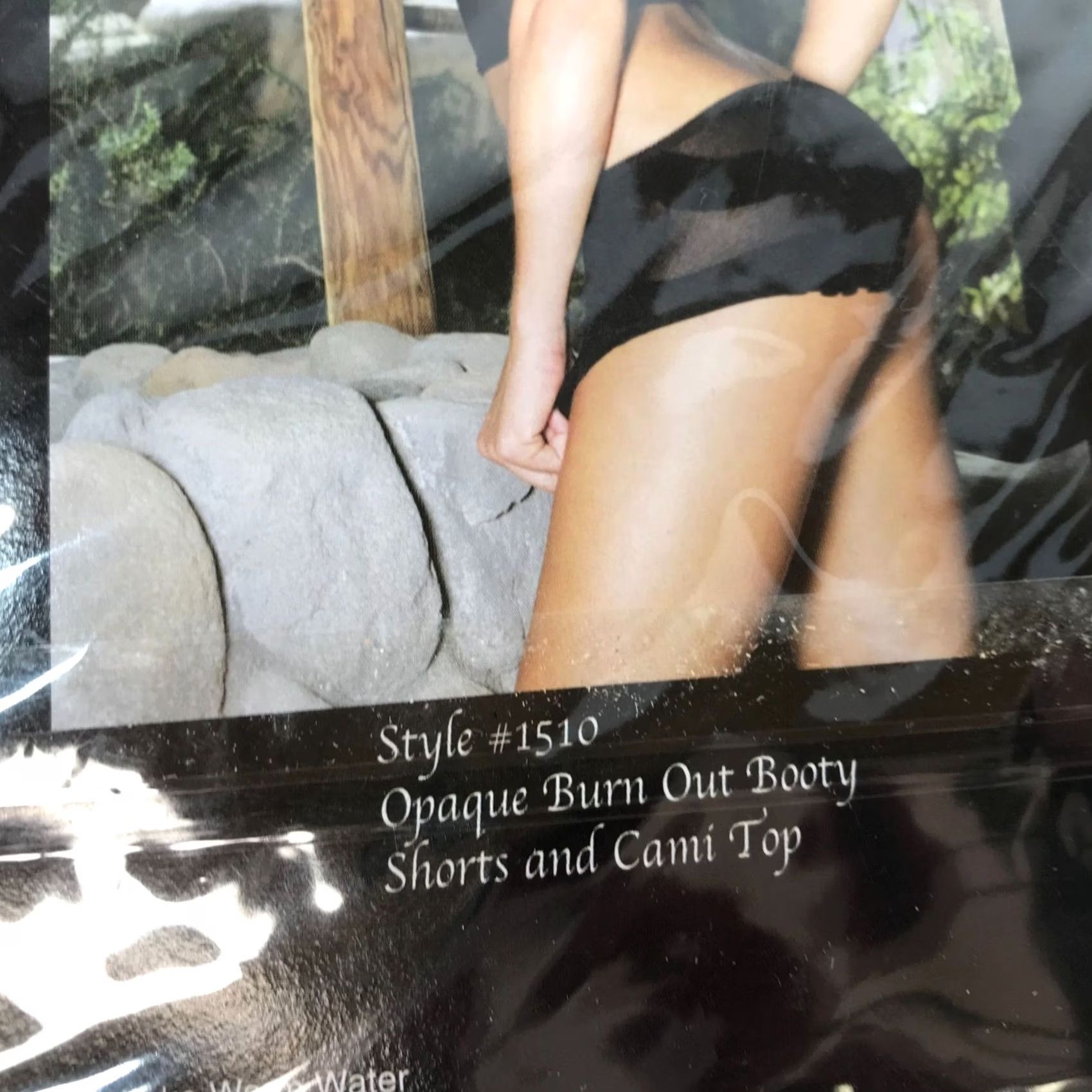 Vintage ELEGANT MOMENTS Camisole Shorts Set Black ONE SIZE Womens Size 42" / US 20 - 6 Thumbnail