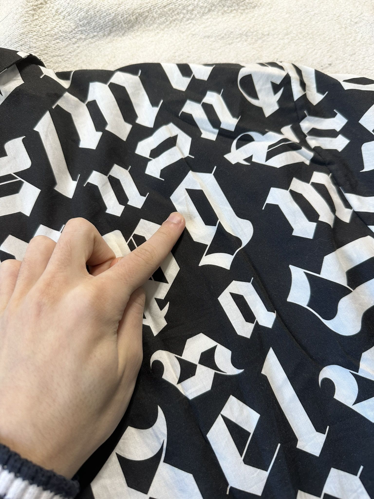 Palm Angels Palm Angels Shirt Logo Broken Monogram Black Size US L / EU 52-54 / 3 - 13 Thumbnail
