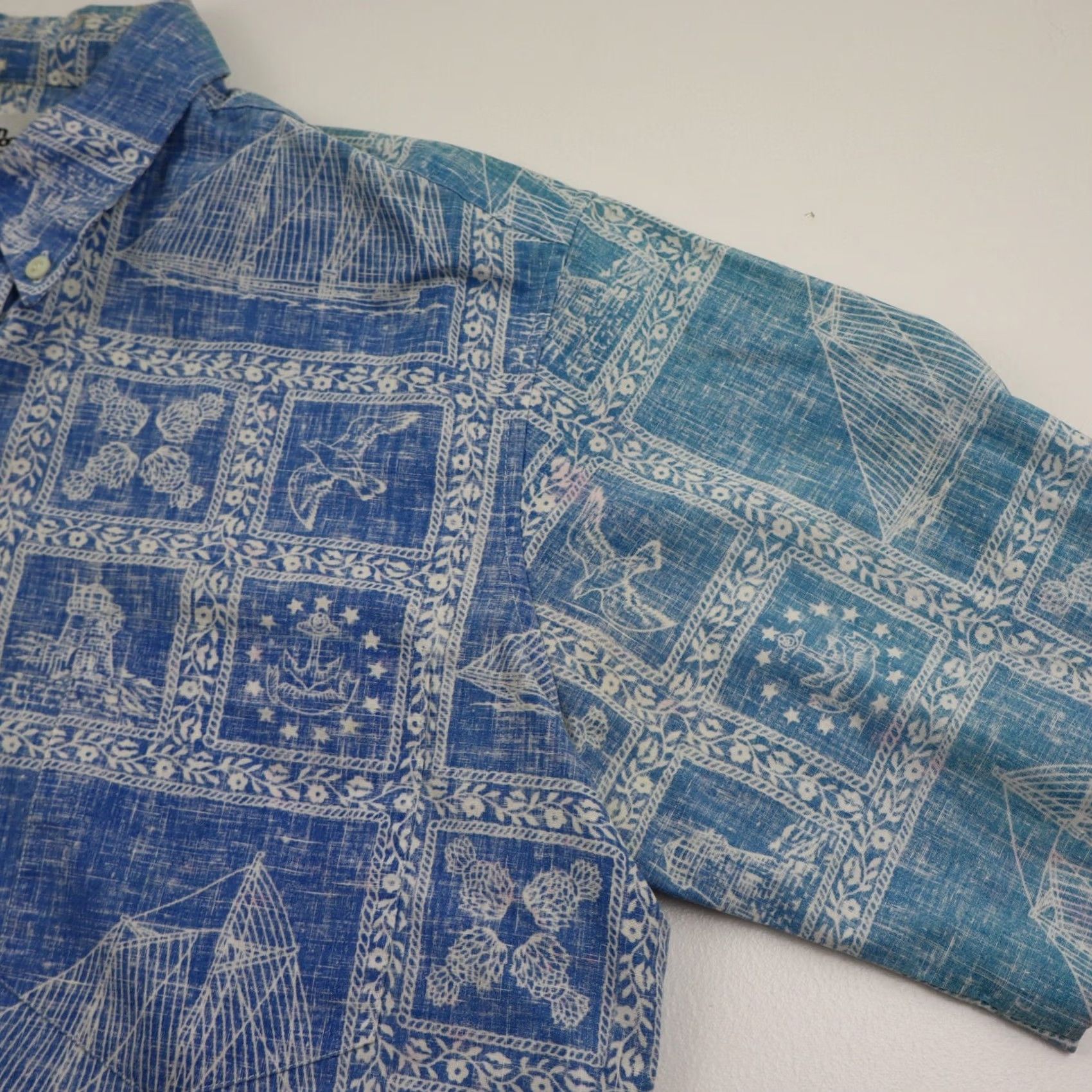 Reyn Spooner VINTAGE Reyn Spooner Hawaiian Shirt Mens Large Reverse Print Sailing Bird 80s 90s Floral Aztec Tribal Blue Cotton Button-Up Camp Shirt Size US L / EU 52-54 / 3 - 5 Thumbnail