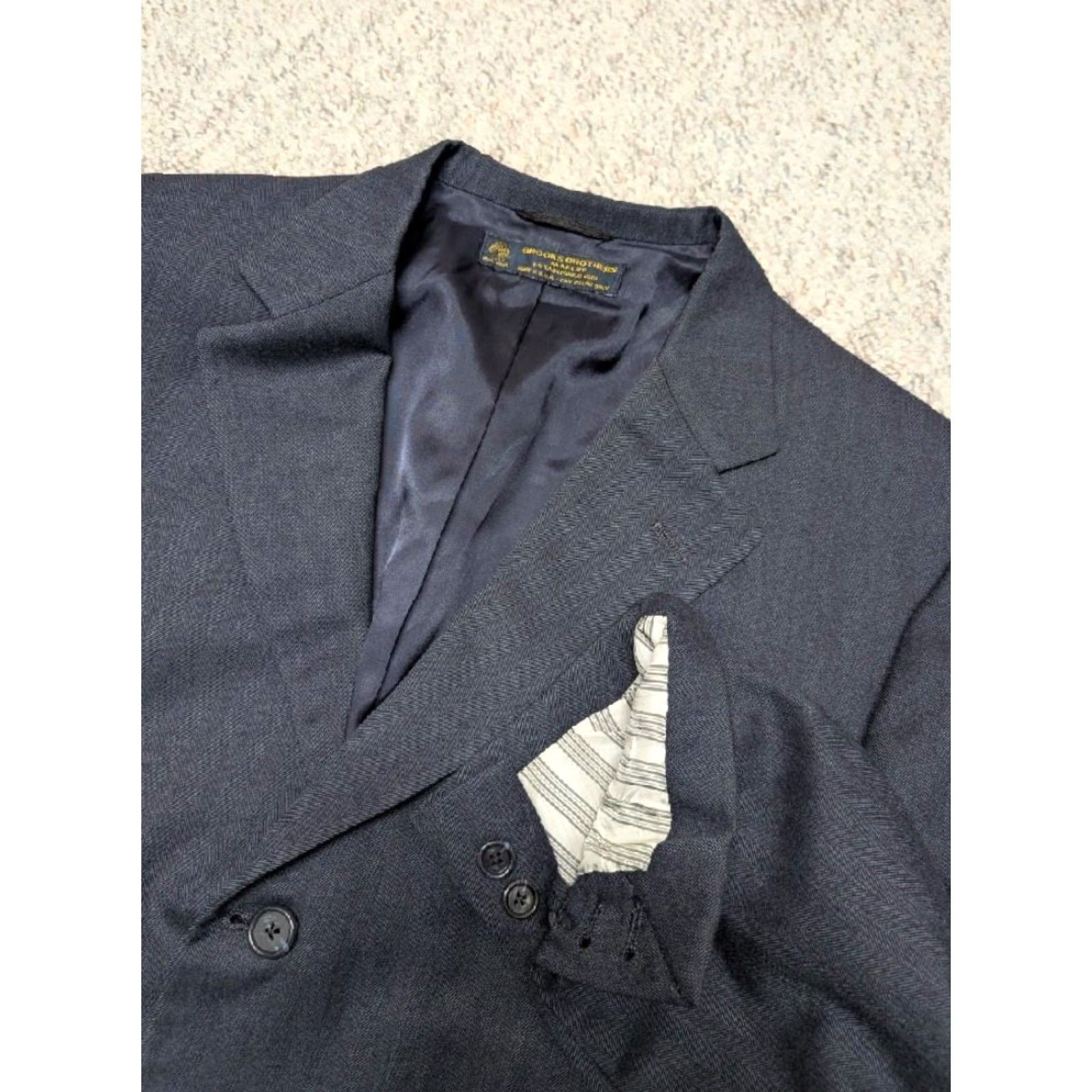 Brooks Brothers VINTAGE Brooks Brothers blazer 46L Blue Wool Tweed Herringbone Tailored 3-Button Notch Single-Breasted USA Made Mens Blazer Size 46R - 2 Thumbnail
