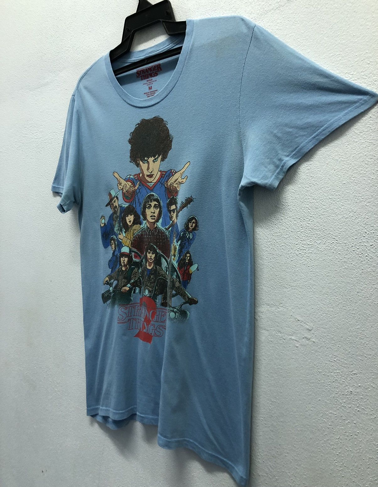 Vintage Official Merchandise Netflix Stranger Things 2 T-Shirt Size US M / EU 48-50 / 2 - 5 Thumbnail