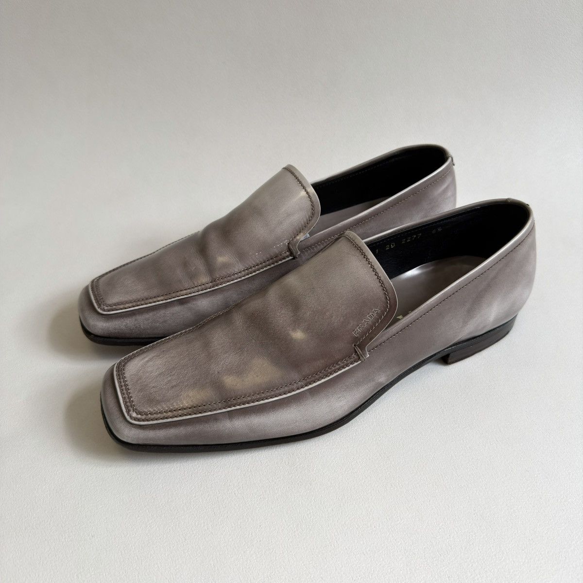 Prada Burnished Gray Leather Square Toe Loafers Size US 8.5 / EU 41-42 - 4 Thumbnail