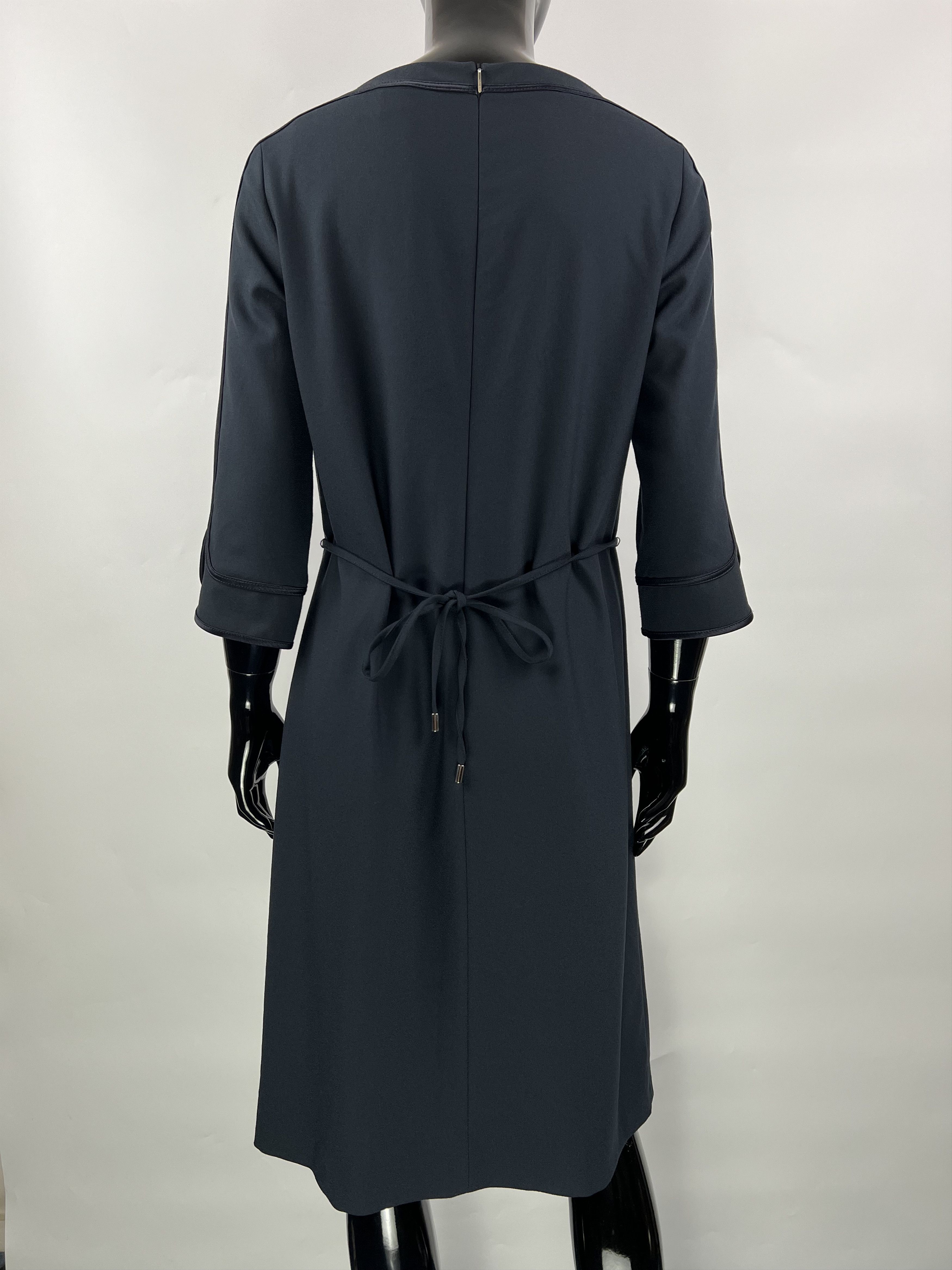 Hugo Boss Hugo Boss Midi Dress Size 6 Size M / US 6-8 / IT 42-44 - 2 Thumbnail