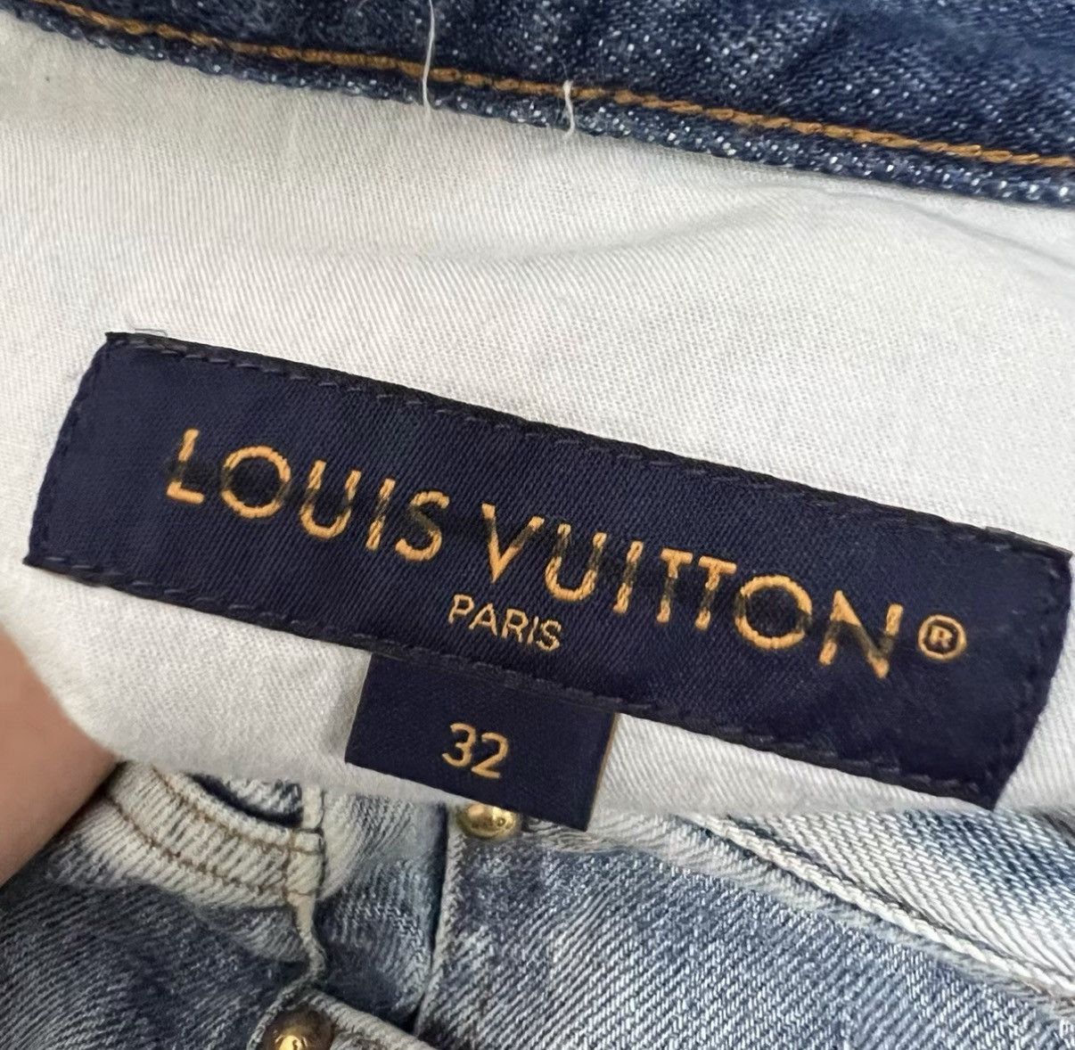 Louis Vuitton Louis Vuitton 2024 Washed Jeans J41 Size 24" / US 00 / IT 34 - 3 Thumbnail