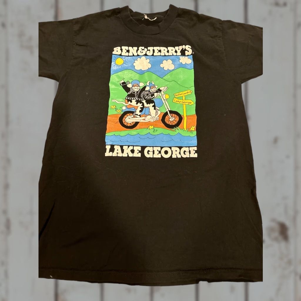 Ben & Jerry's Ice-Cream Lake George Cows On Motorcycle Shirt Size Medium Rare! Shirt Unisex Adults M Black Classic Modern Short Sleeve Crew Neck Knit