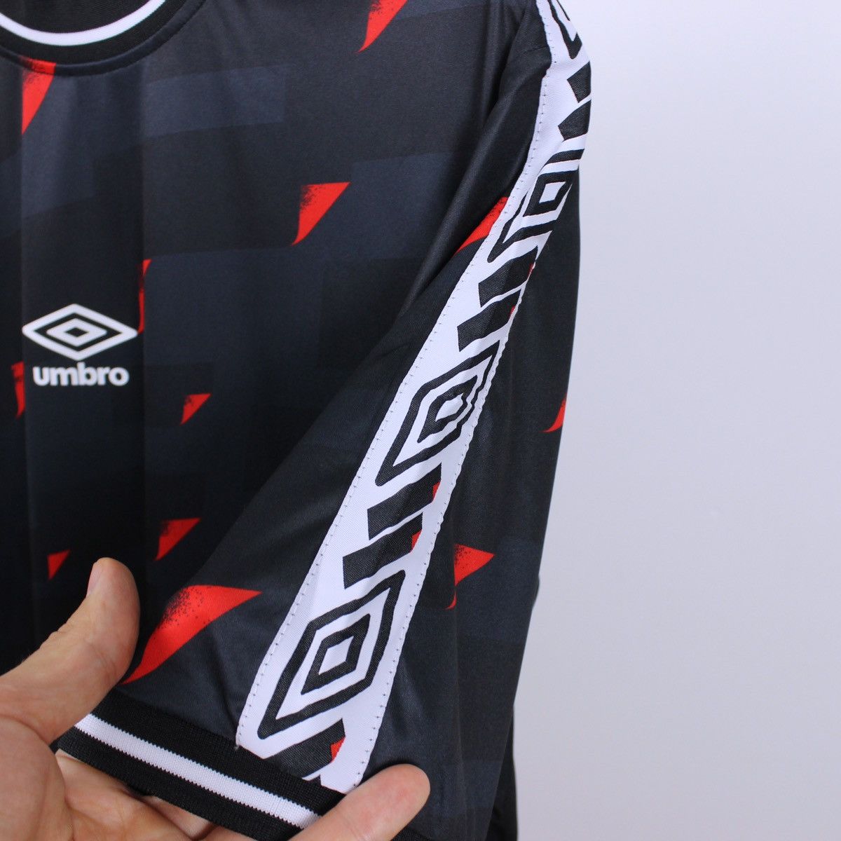 Umbro Umbro Carling Jersey Center Logo Lampas T-Shirt Size US M / EU 48-50 / 2 - 7 Thumbnail