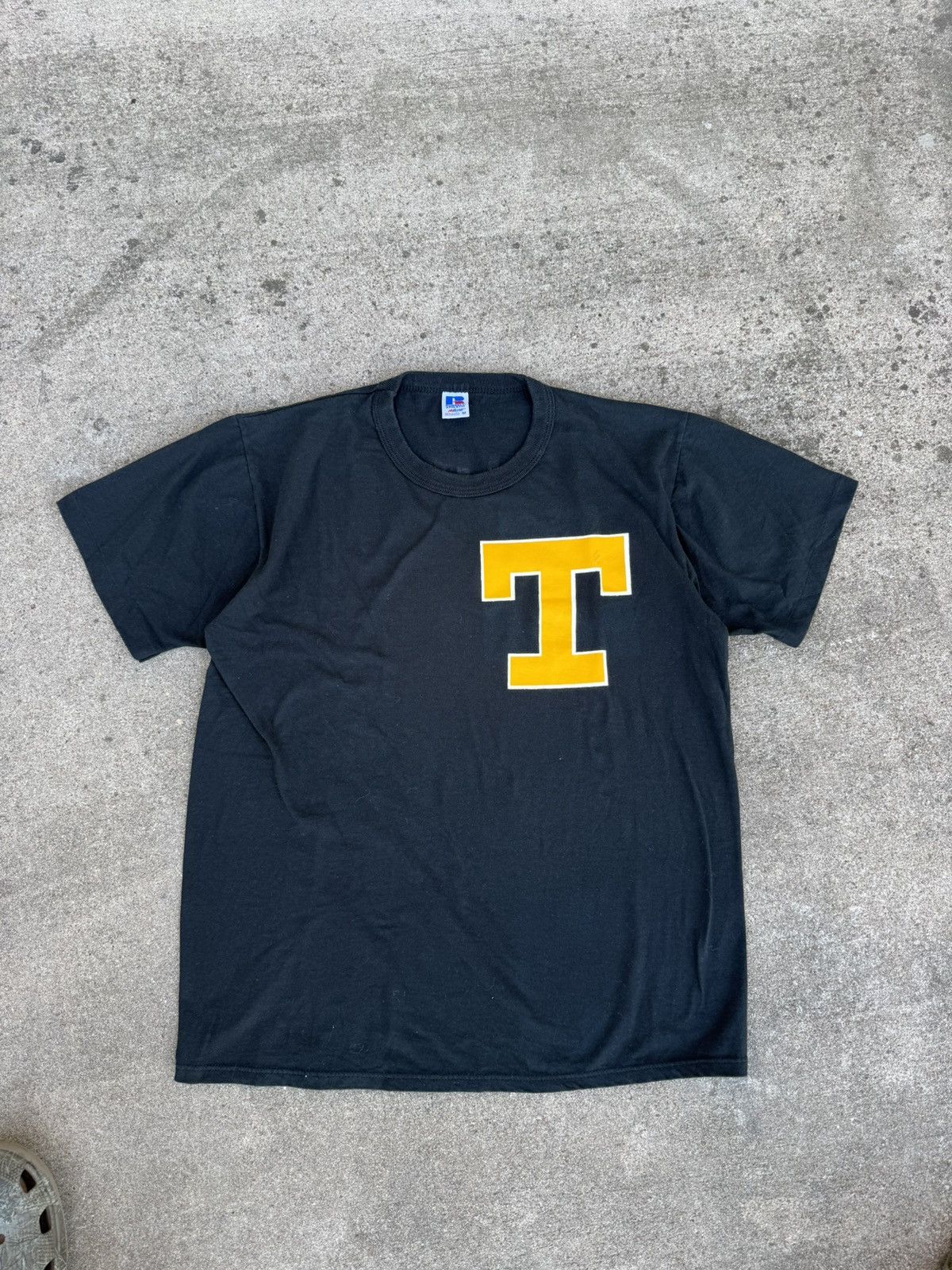 NCAA Vintage Tennessee Volunteers Russell Athletic Tee USA Medium Size US M / EU 48-50 / 2 - 3 Thumbnail
